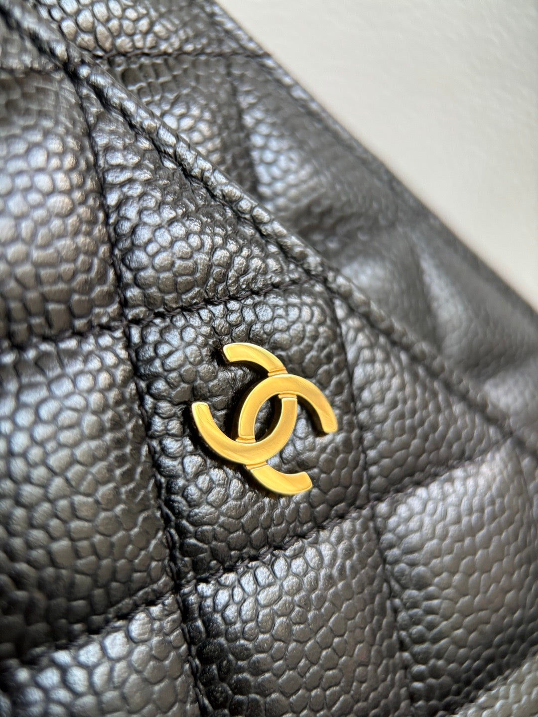 CHANEL-25A WOC bag golden/sliver