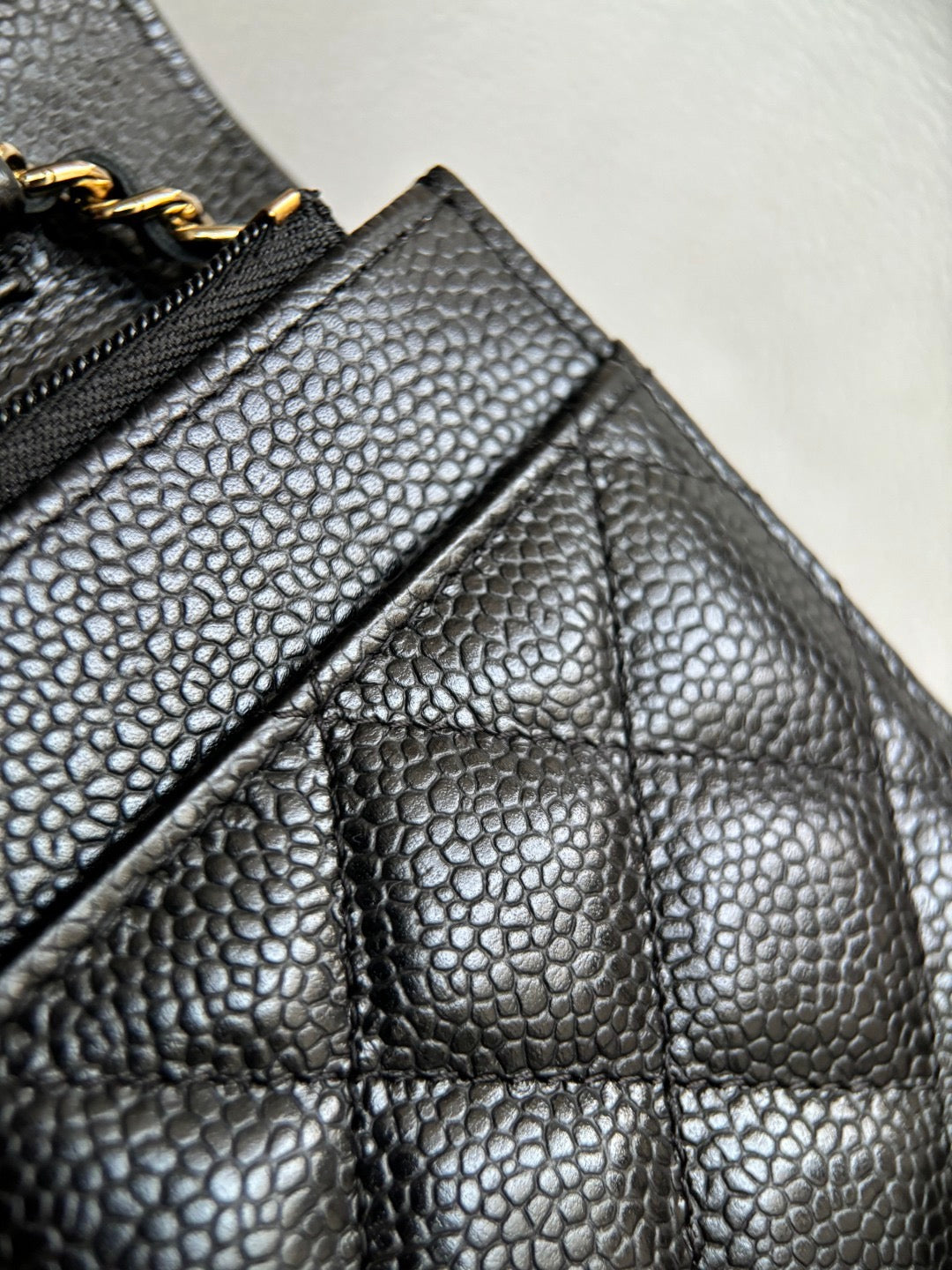 CHANEL-25A WOC bag golden/sliver