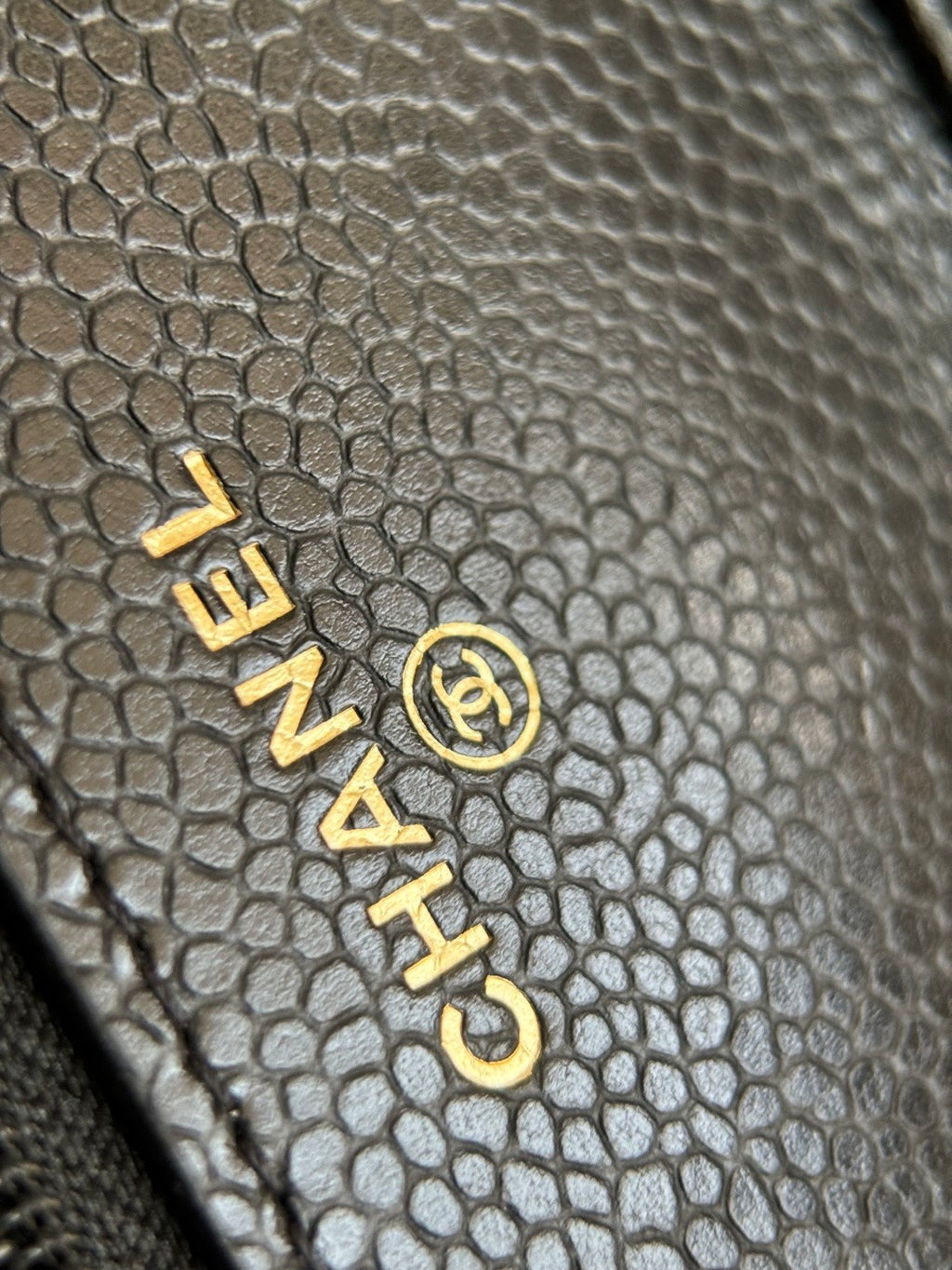 CHANEL-25A WOC bag golden/sliver
