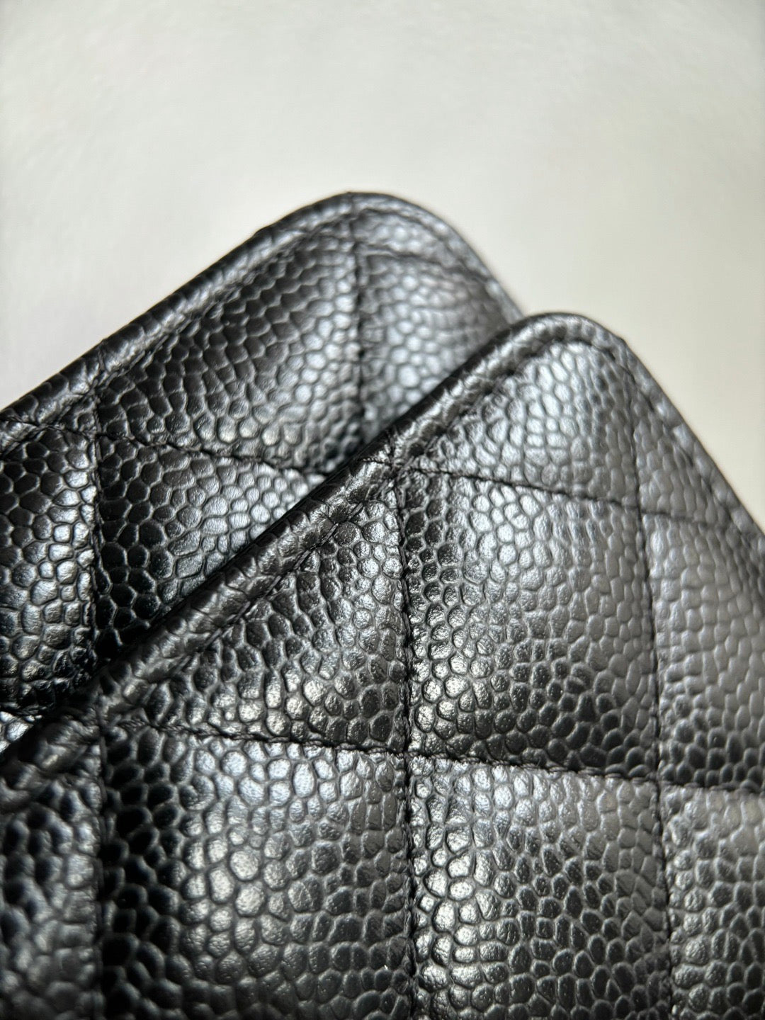 CHANEL-25A WOC bag golden/sliver