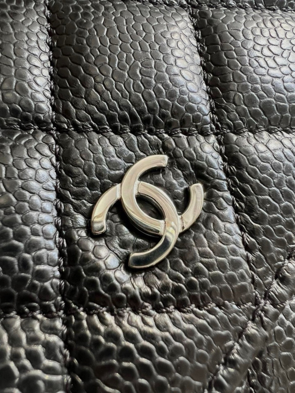 CHANEL-25A WOC bag golden/sliver