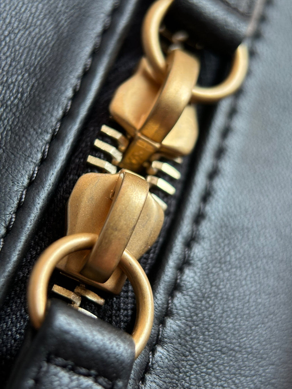 CHANEL-24C SHandheld Camera Bag golden/sliver