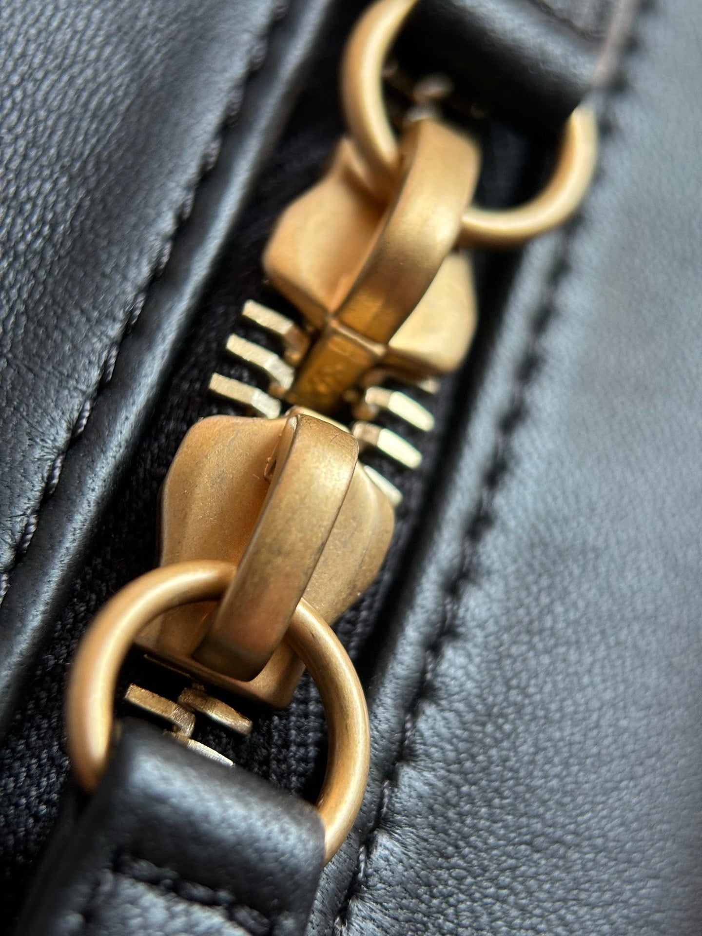 CHANEL-24C SHandheld Camera Bag golden/sliver