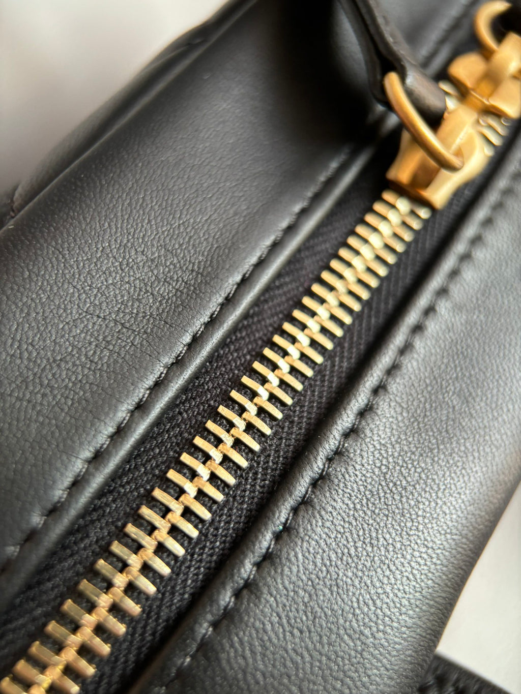 CHANEL-24C SHandheld Camera Bag golden/sliver