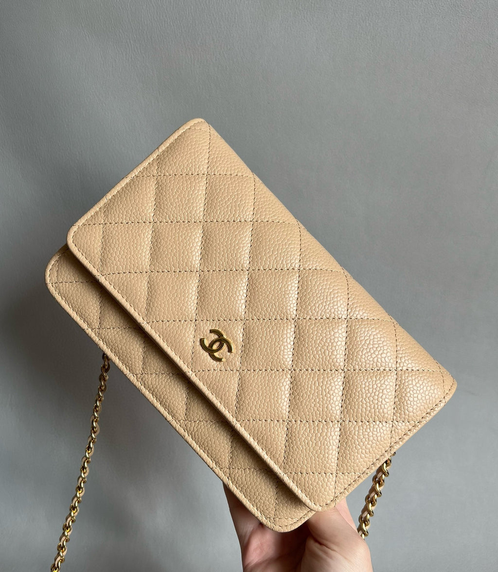 CHANEL-25A WOC bag golden/sliver
