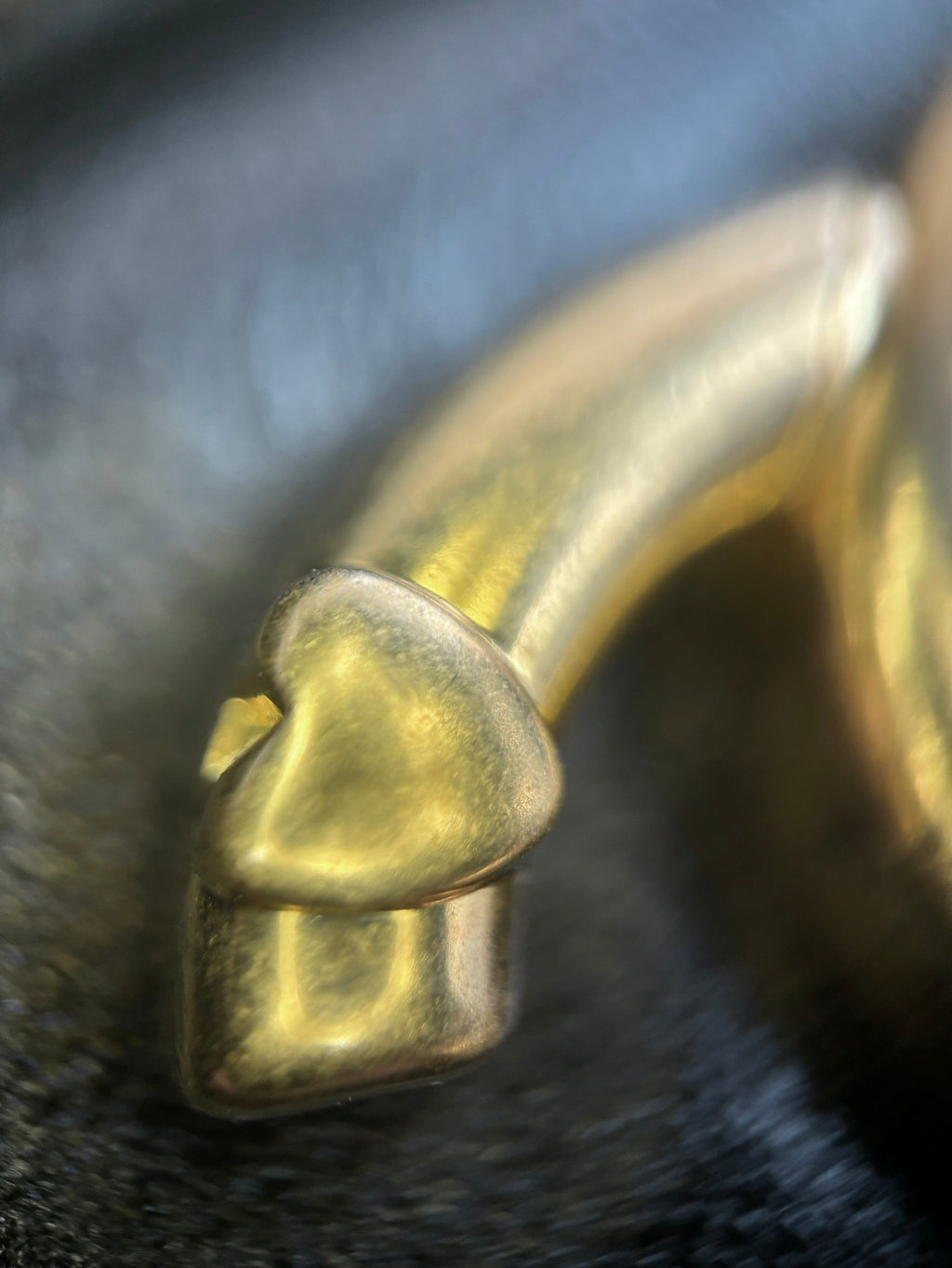 CHANEL-24C Sweet Heart Crush  lap Bag golden/sliver