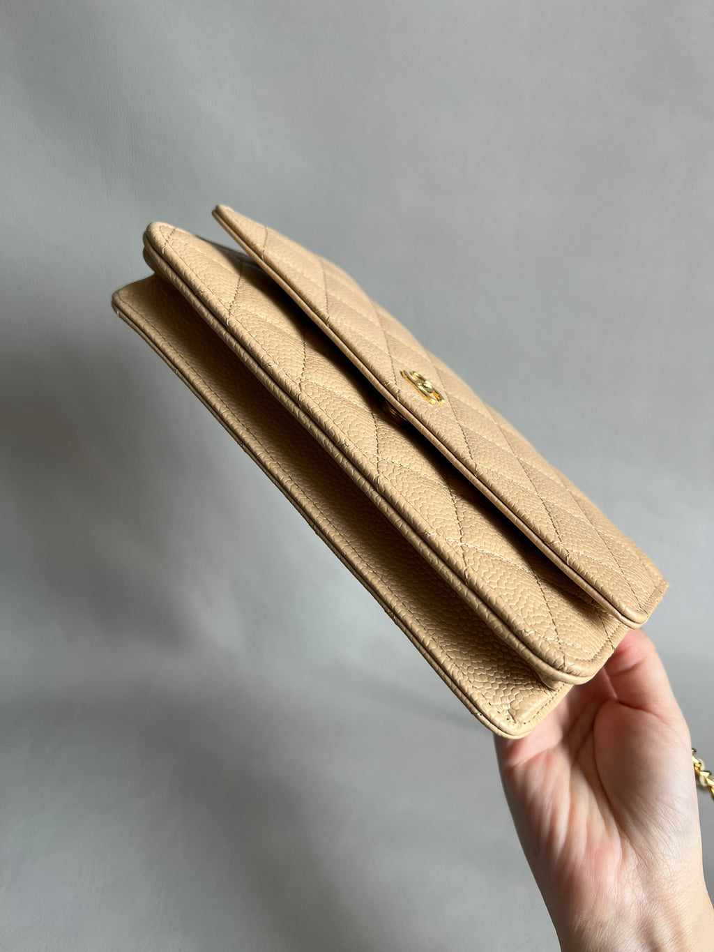 CHANEL-25A WOC bag golden/sliver