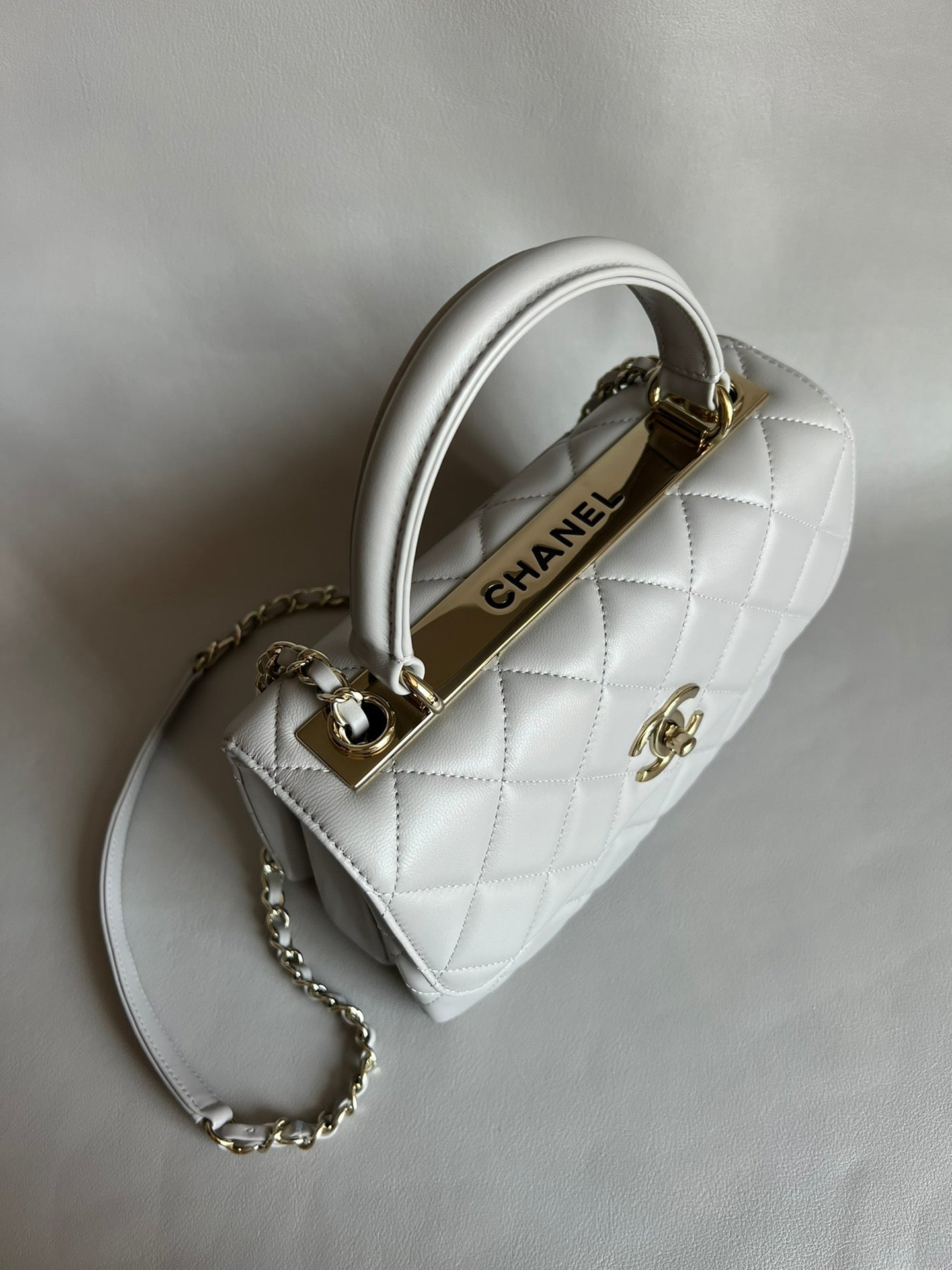 CHANEL-24C Trendy Coco golden/sliver