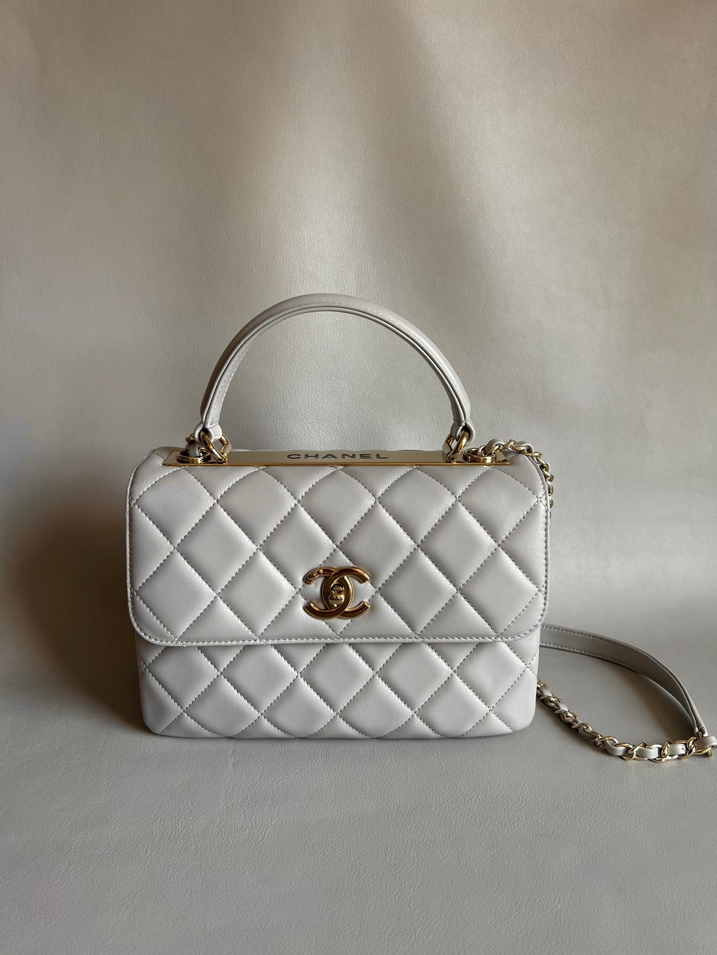 CHANEL-24C Trendy Coco golden/sliver