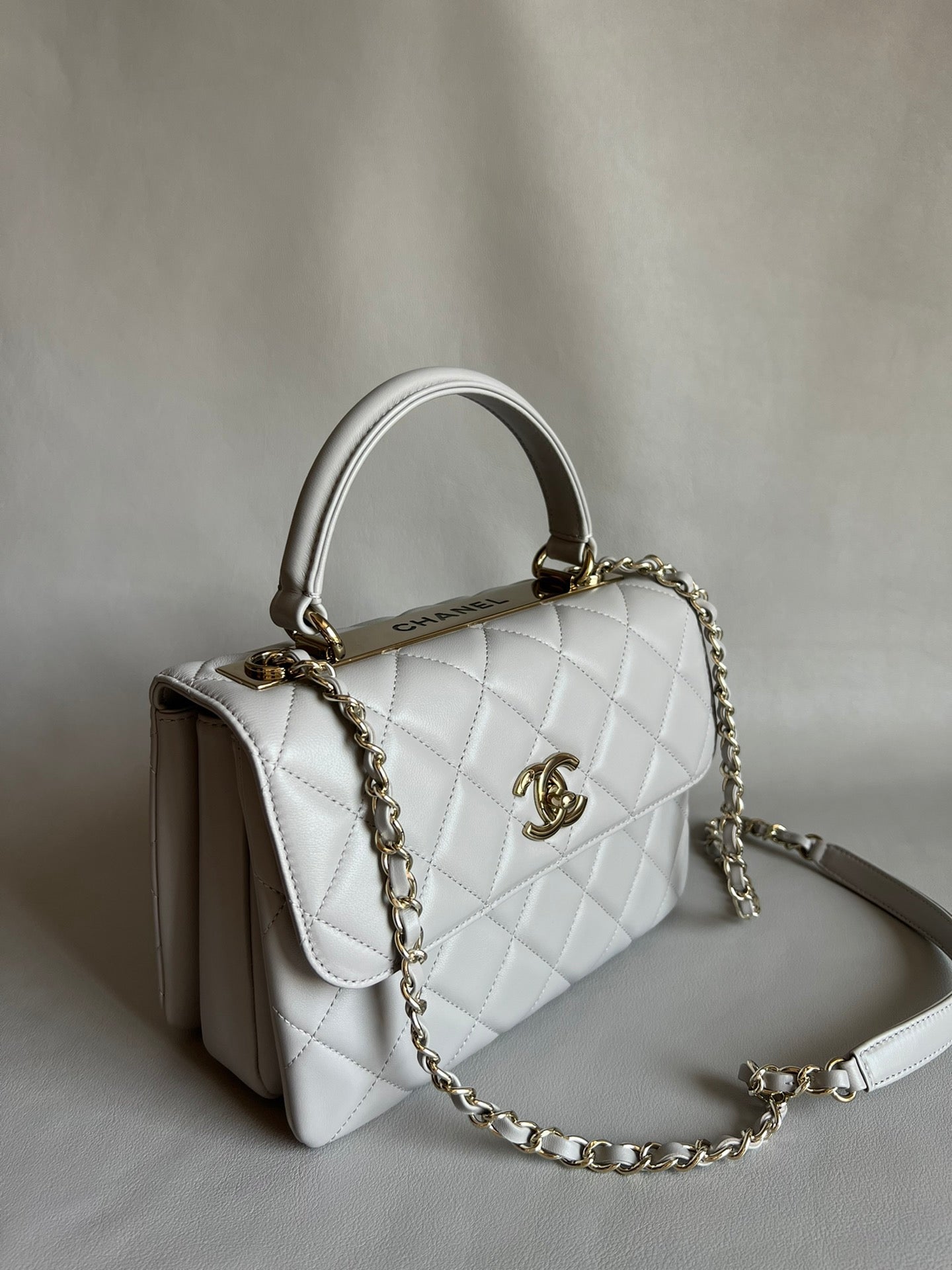 CHANEL-24C Trendy Coco golden/sliver