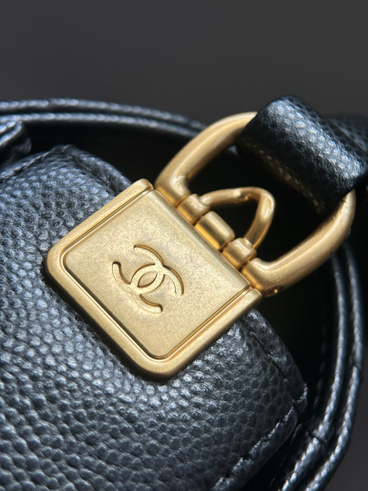 CHANEL-24K Handheld Flap bag golden/sliver