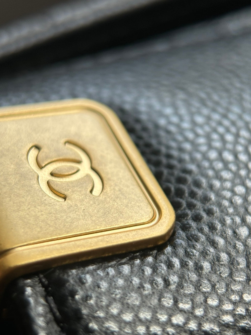 CHANEL-24K Handheld Flap bag golden/sliver