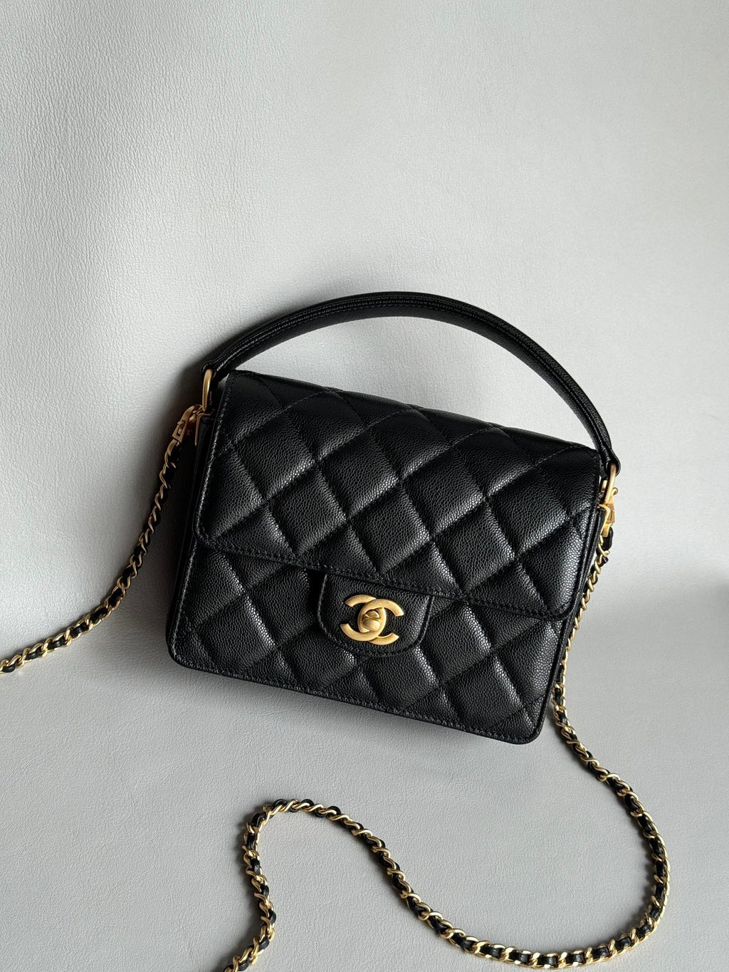 CHANEL-24K Handheld Flap bag golden/sliver