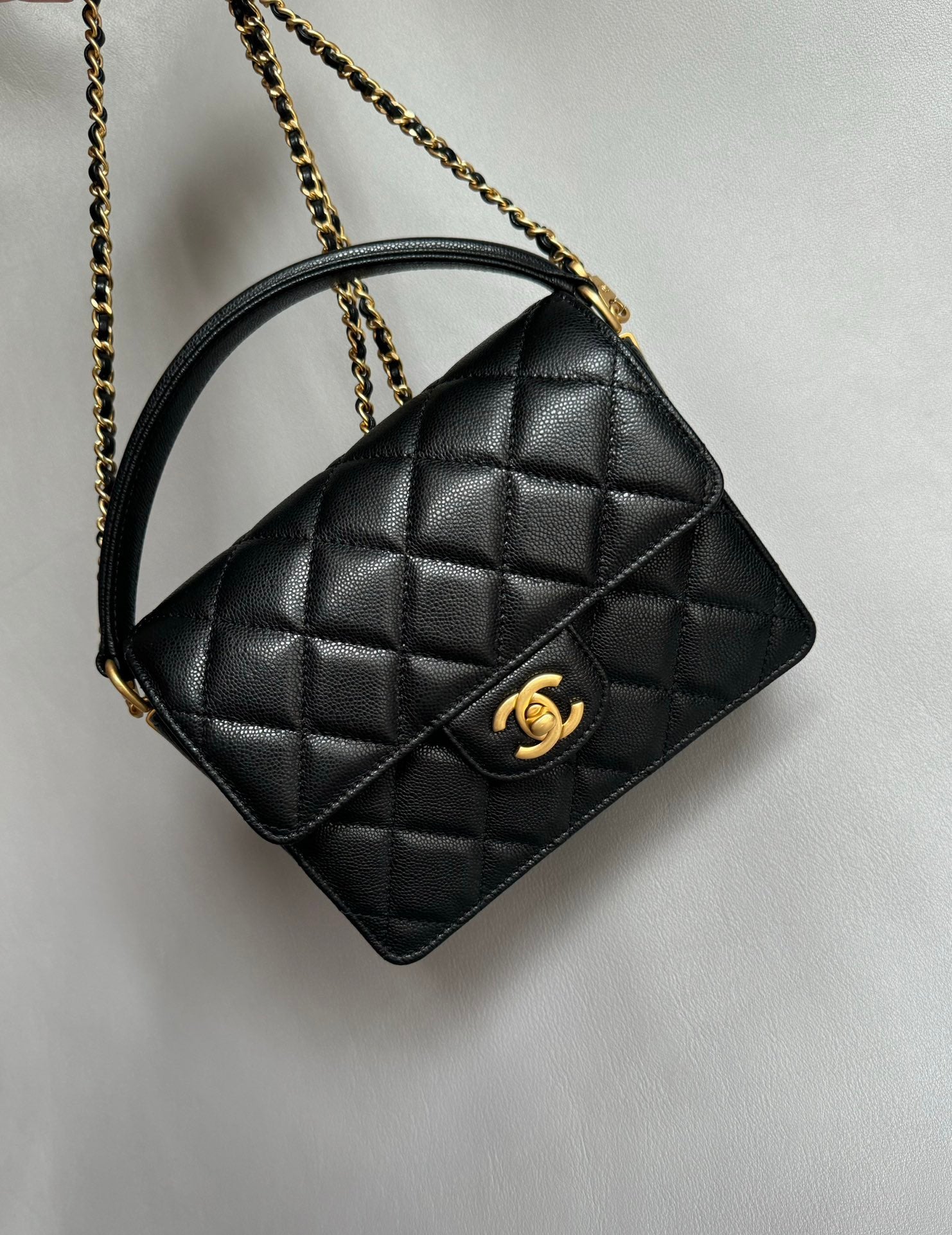 CHANEL-24K Handheld Flap bag golden/sliver