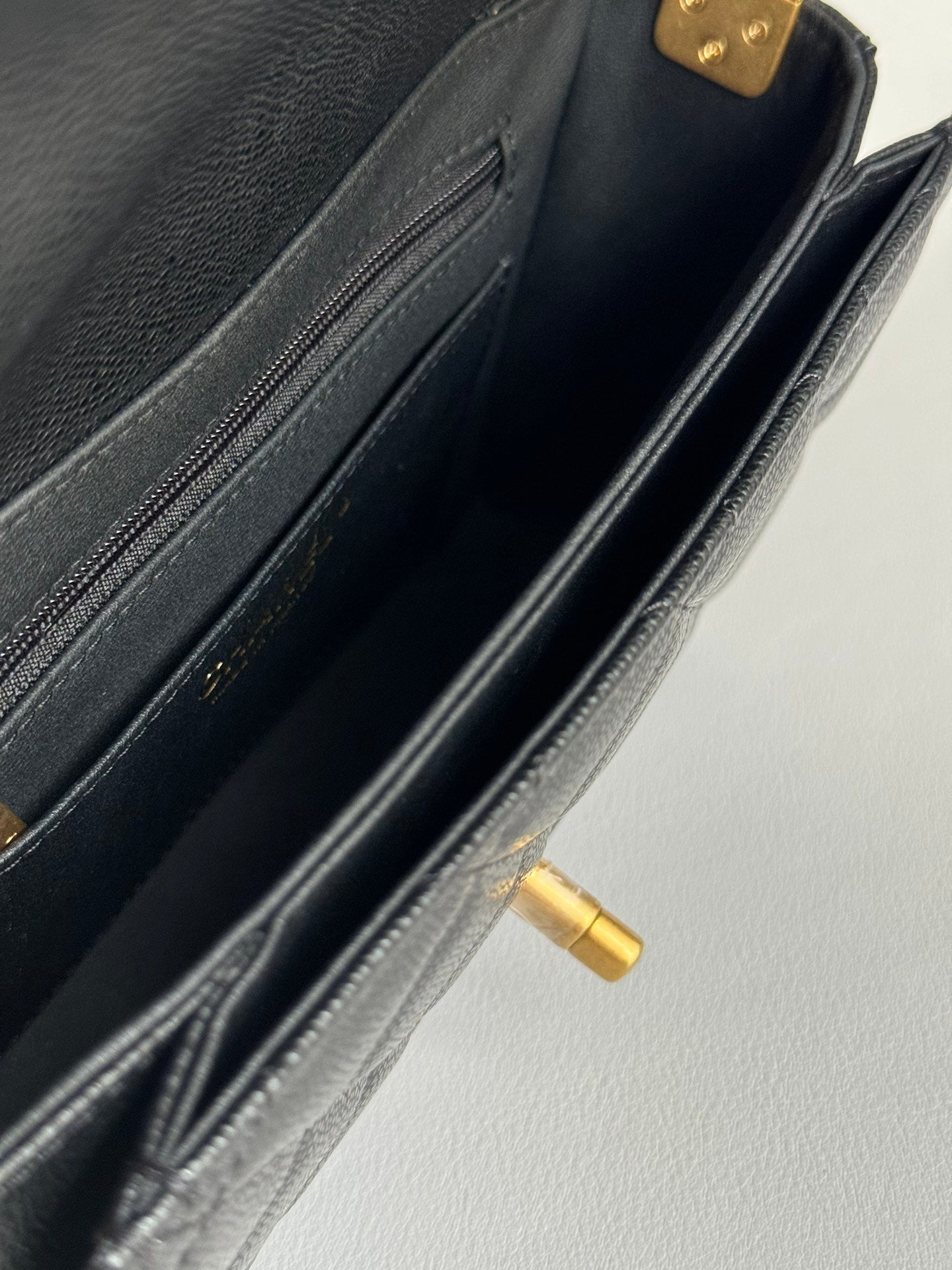 CHANEL-24K Handheld Flap bag golden/sliver