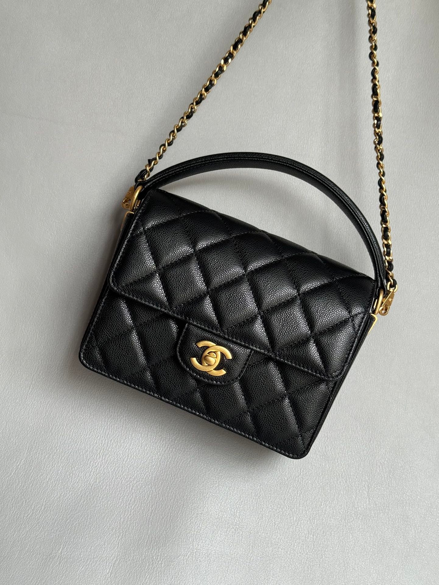 CHANEL-24K Handheld Flap bag golden/sliver