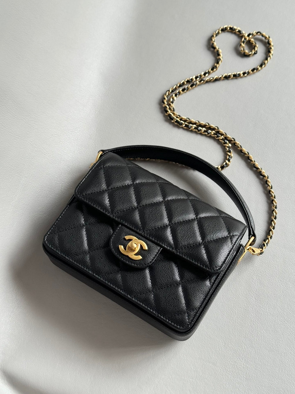 CHANEL-24K Handheld Flap bag golden/sliver