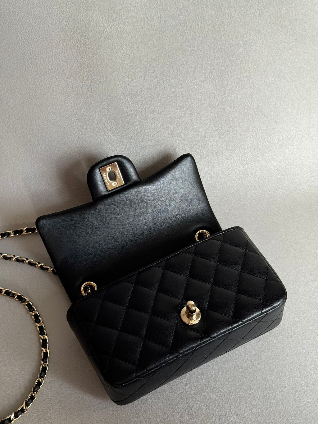 CHANEL-24K Classic Flap bag golden/sliver