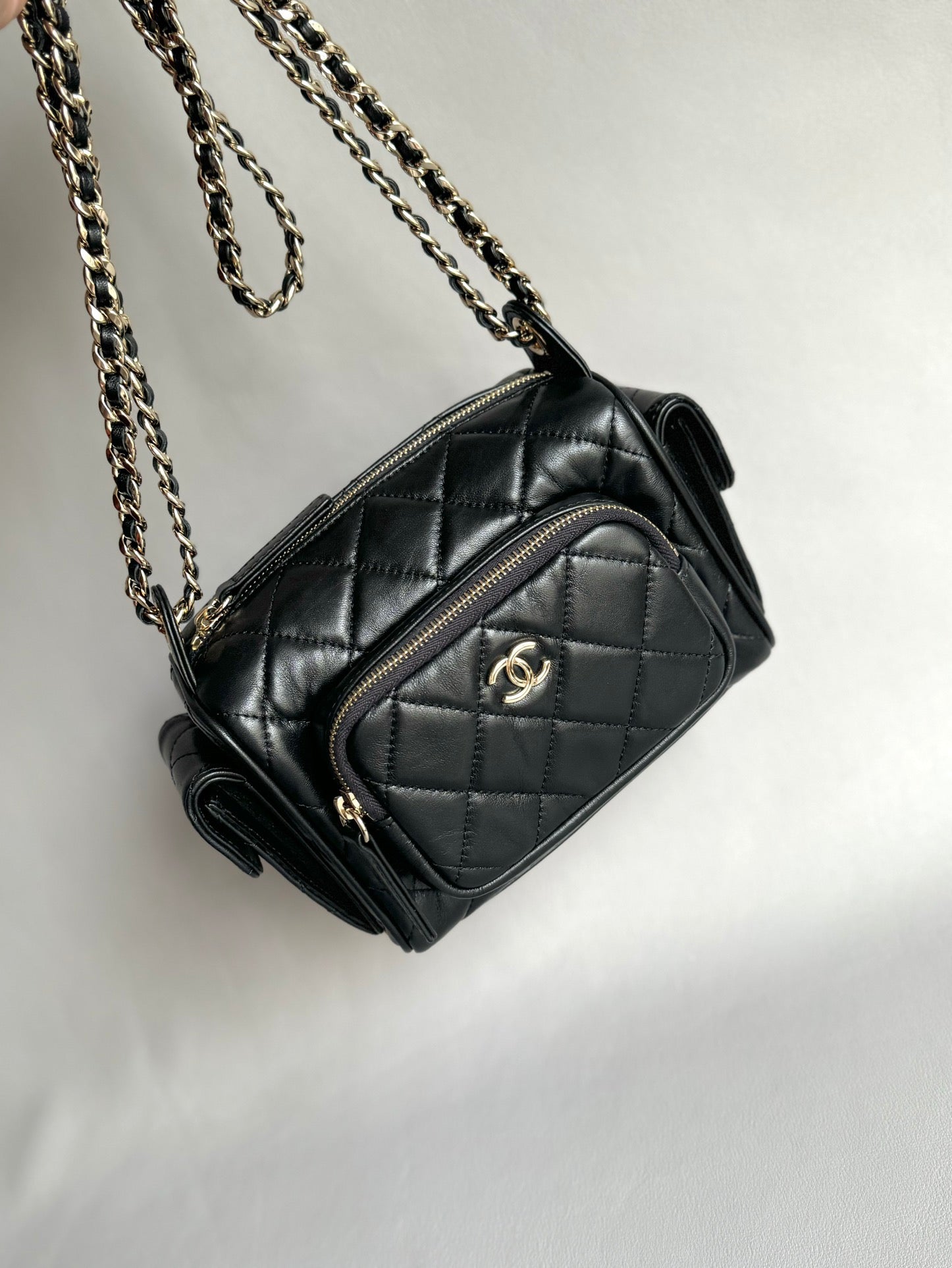 CHANEL-24K CAMERA bag golden/sliver