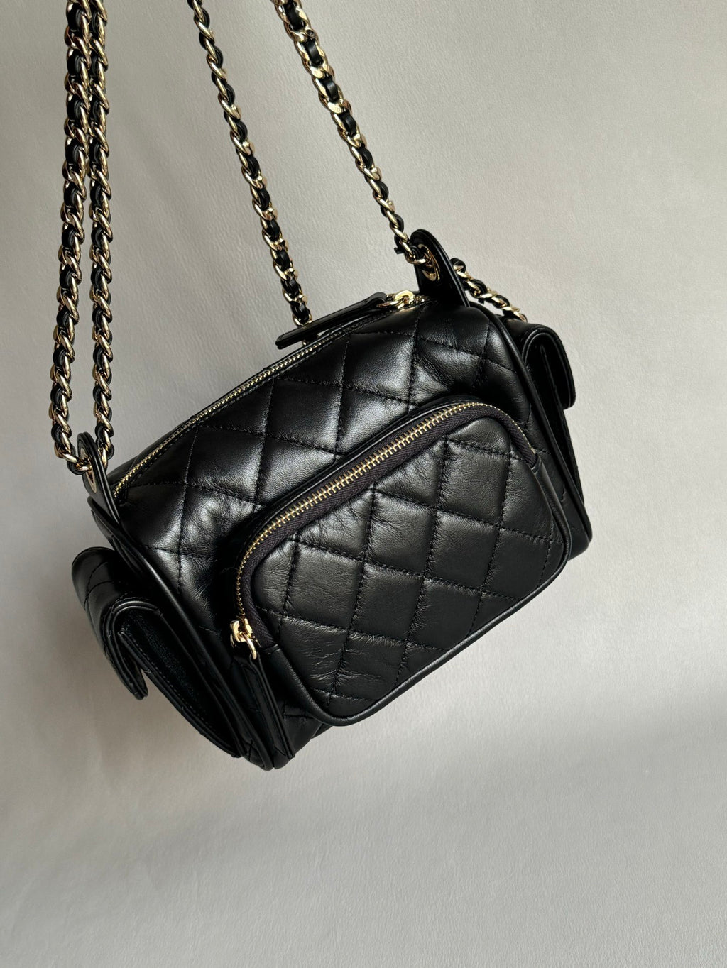 CHANEL-24K CAMERA bag golden/sliver