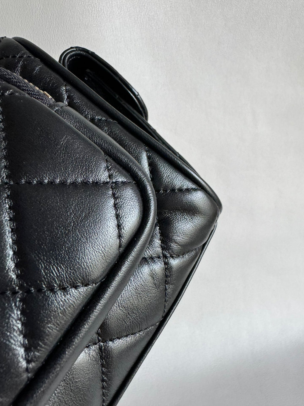 CHANEL-24K CAMERA bag golden/sliver