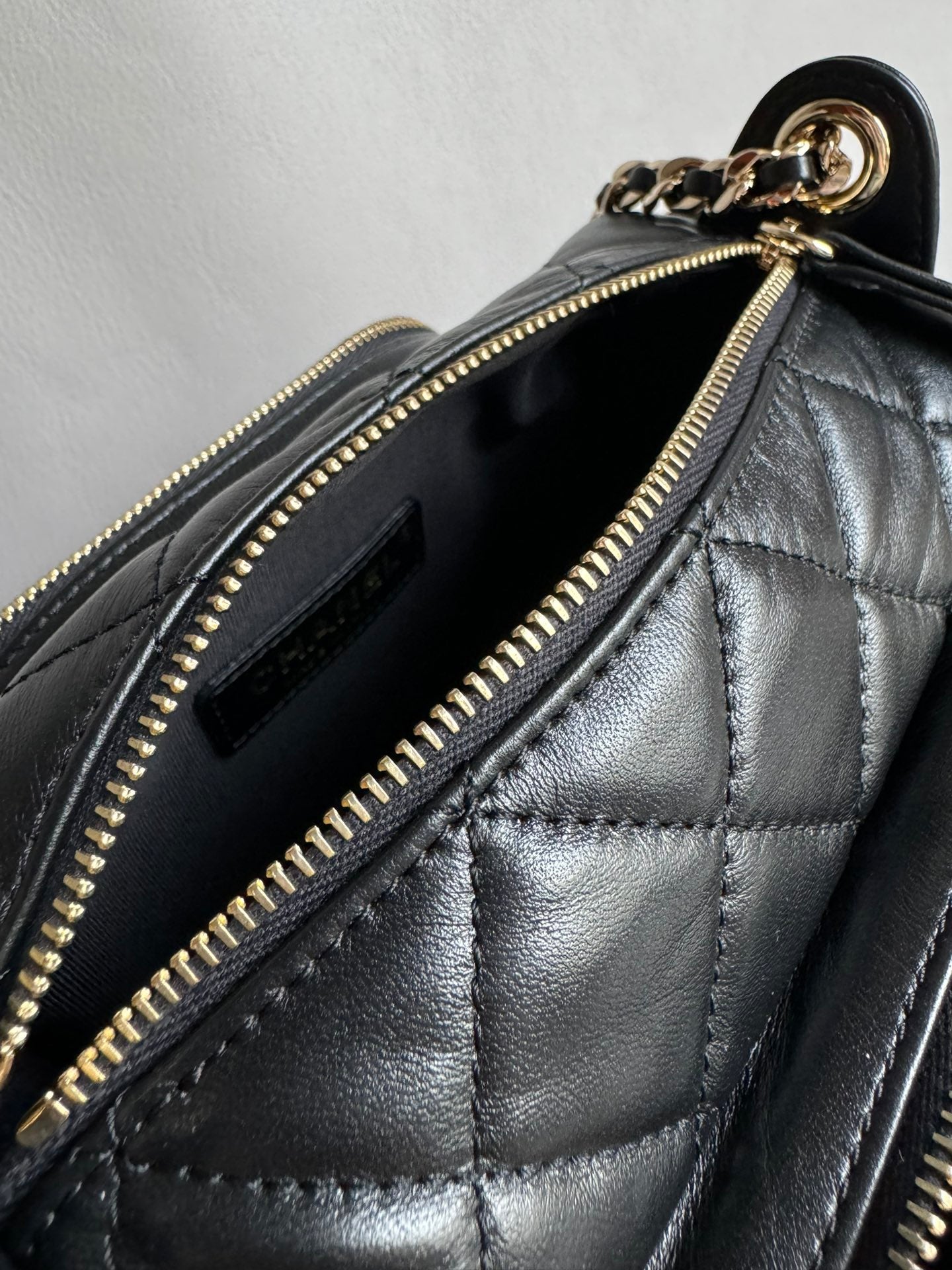 CHANEL-24K CAMERA bag golden/sliver