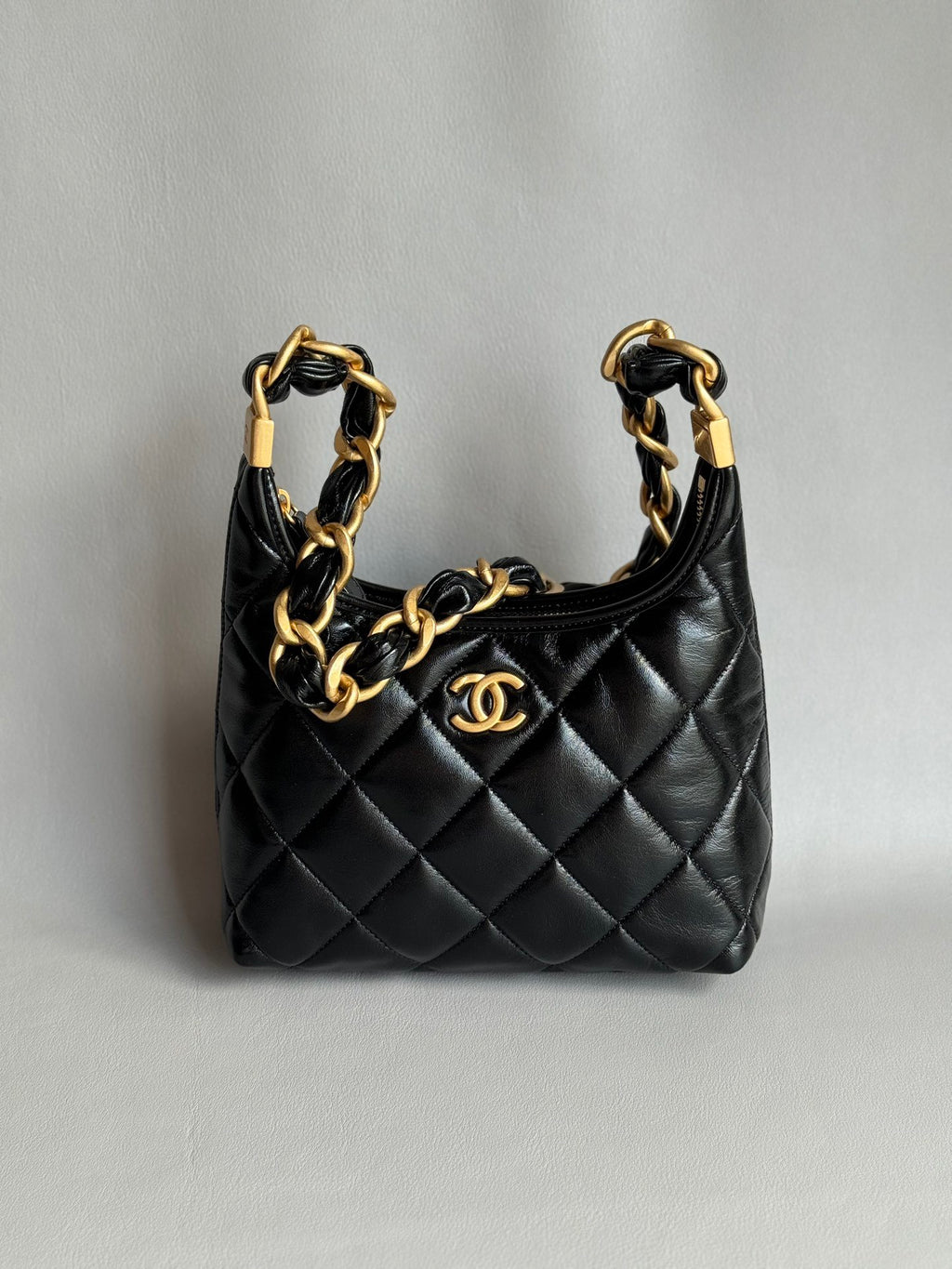 CHANEL-24A HoBo golden/sliver