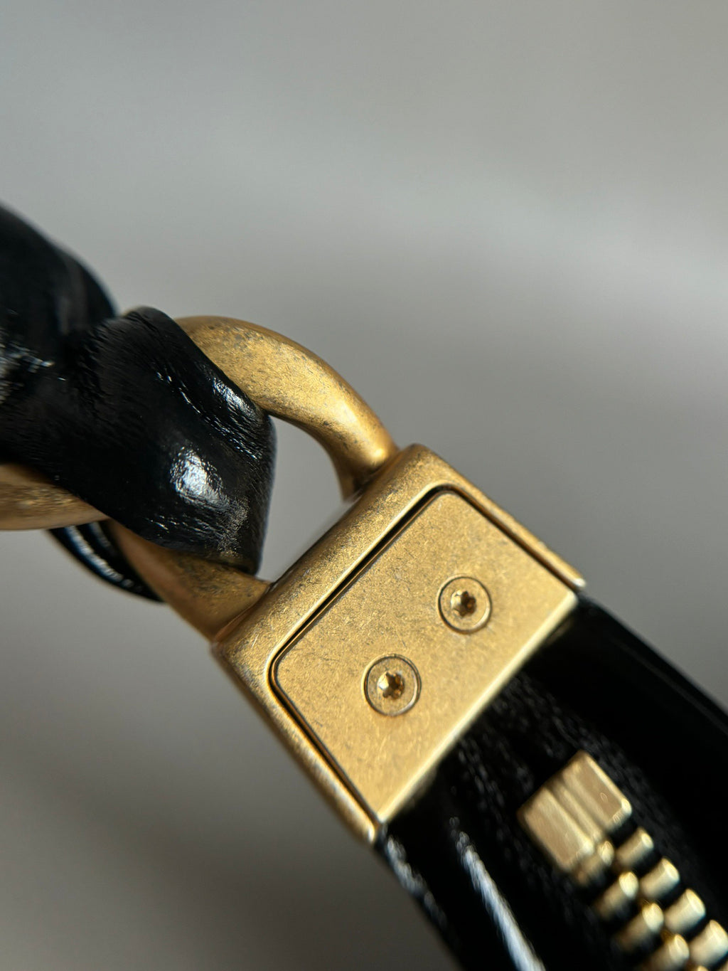 CHANEL-24A HoBo golden/sliver