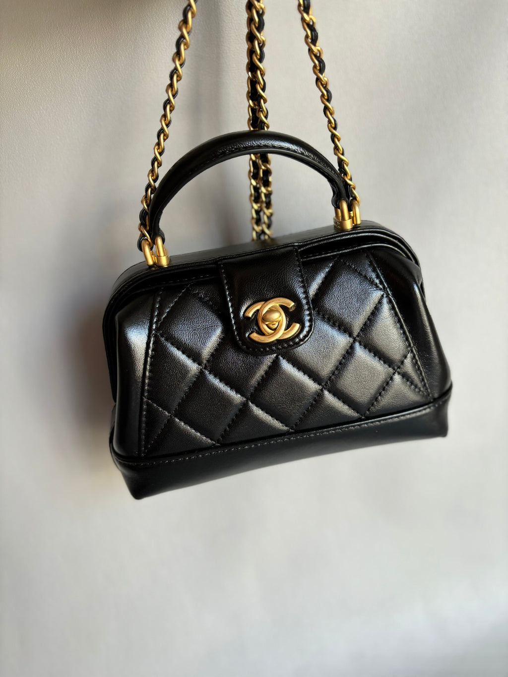 CHANEL-25c Doctor bag golden/sliver