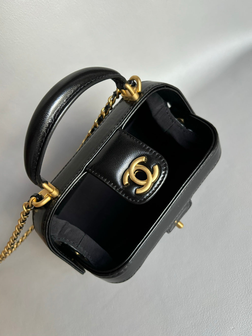 CHANEL-25c Doctor bag golden/sliver