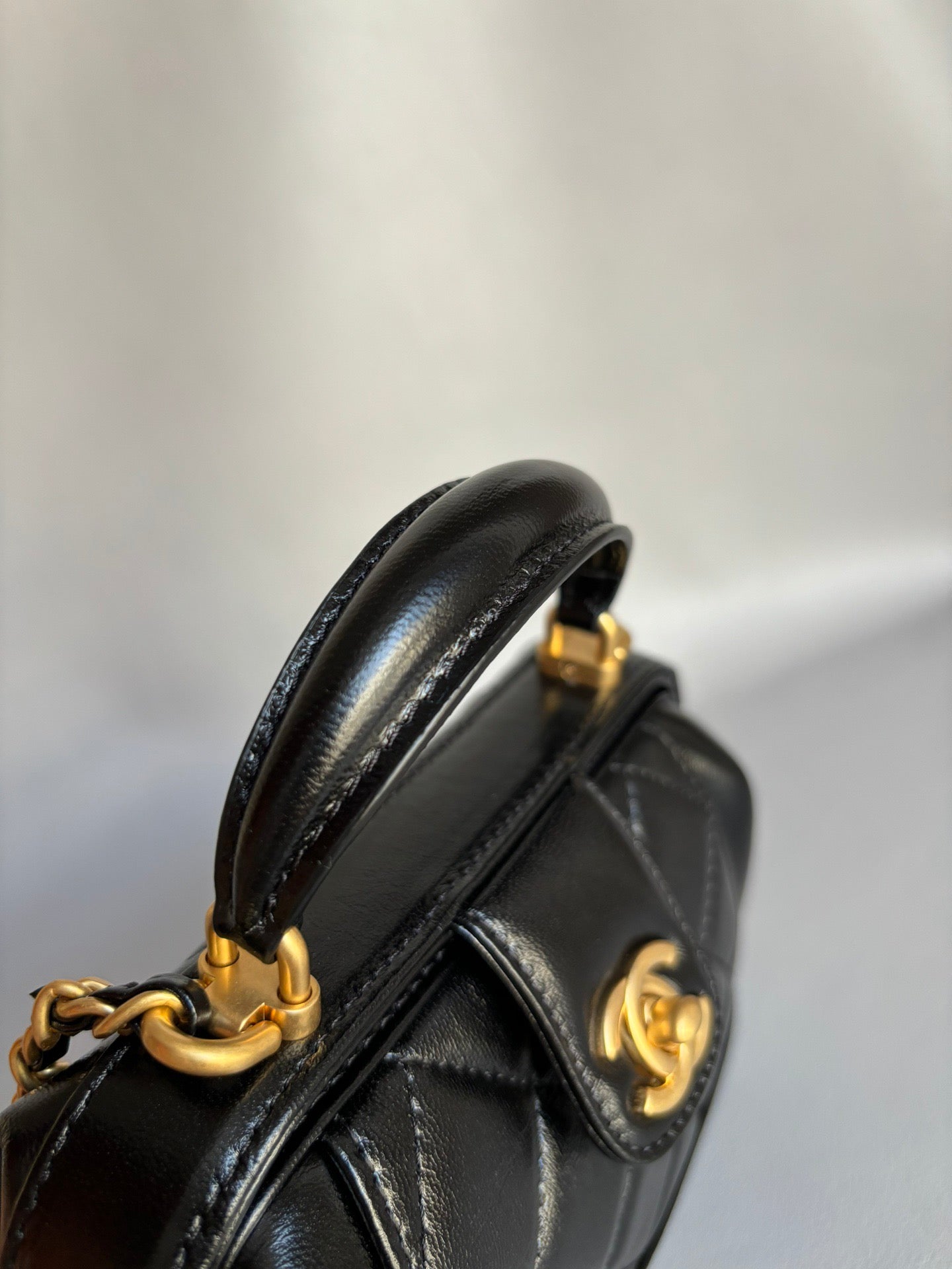 CHANEL-25c Doctor bag golden/sliver