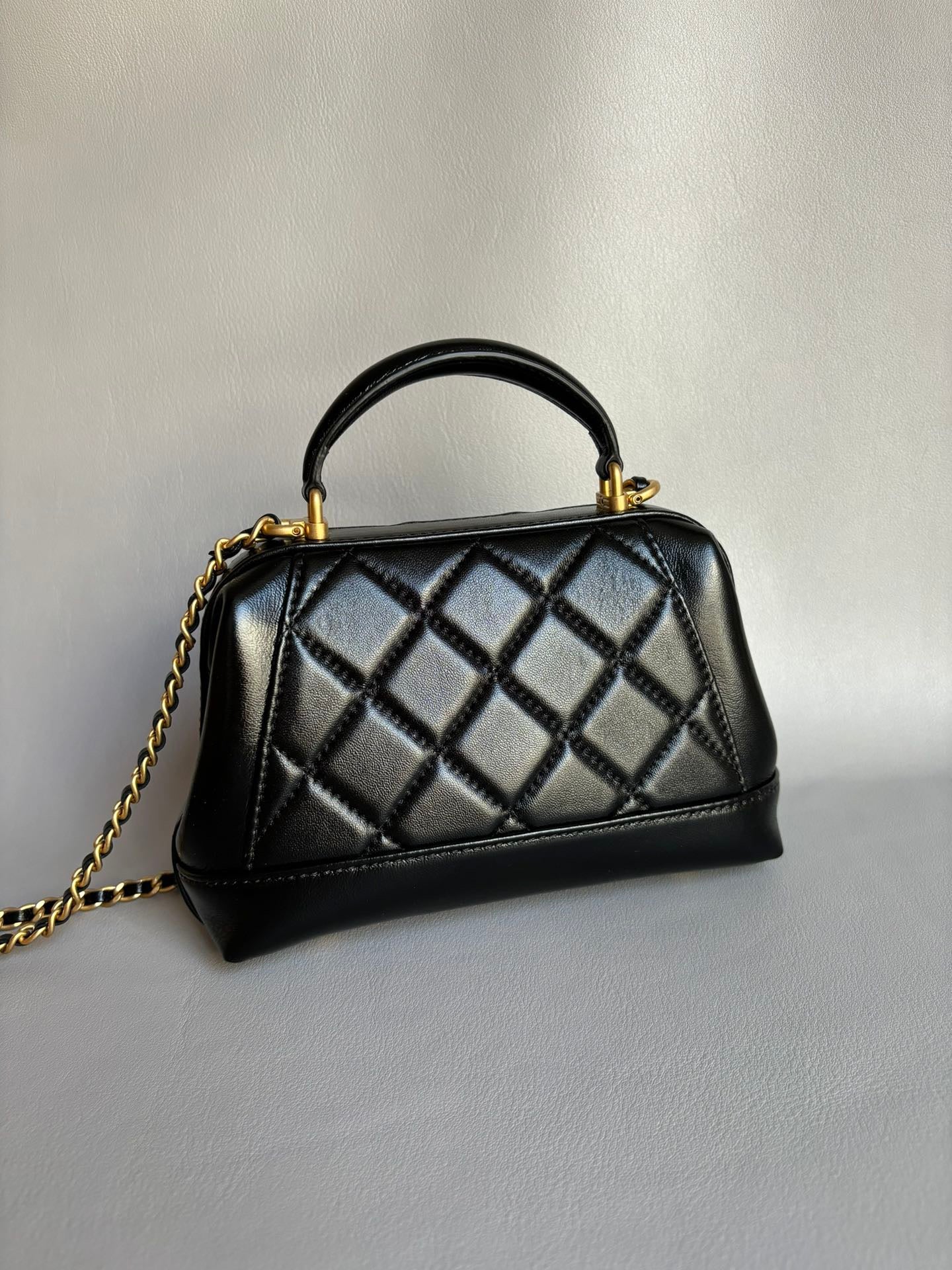 CHANEL-25c Doctor bag golden/sliver