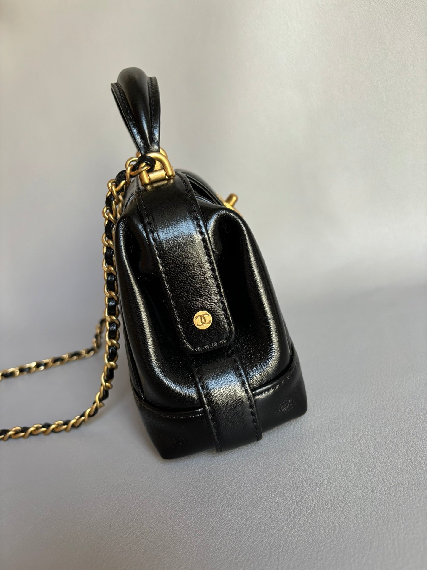 CHANEL-25c Doctor bag golden/sliver