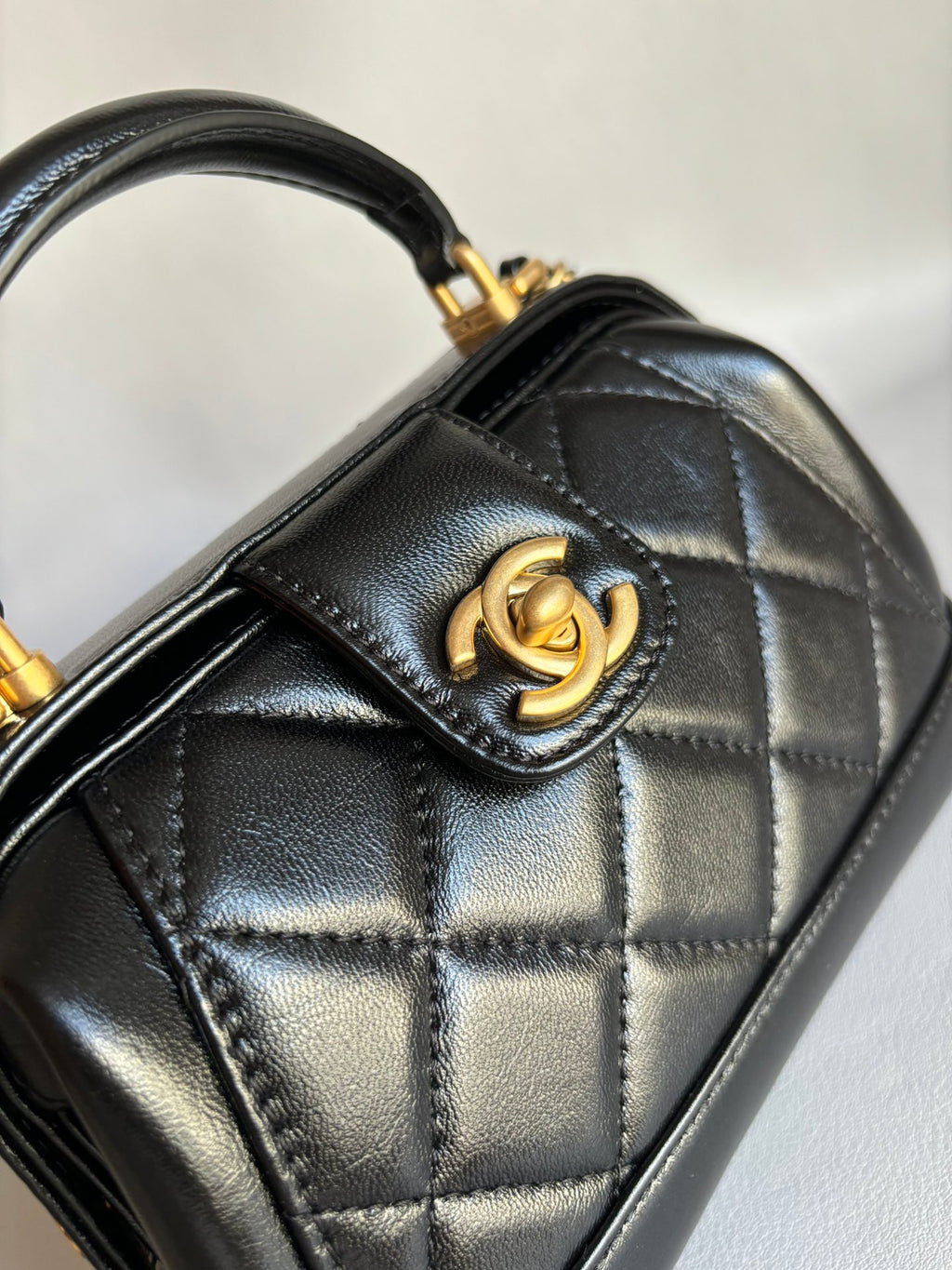 CHANEL-25c Doctor bag golden/sliver