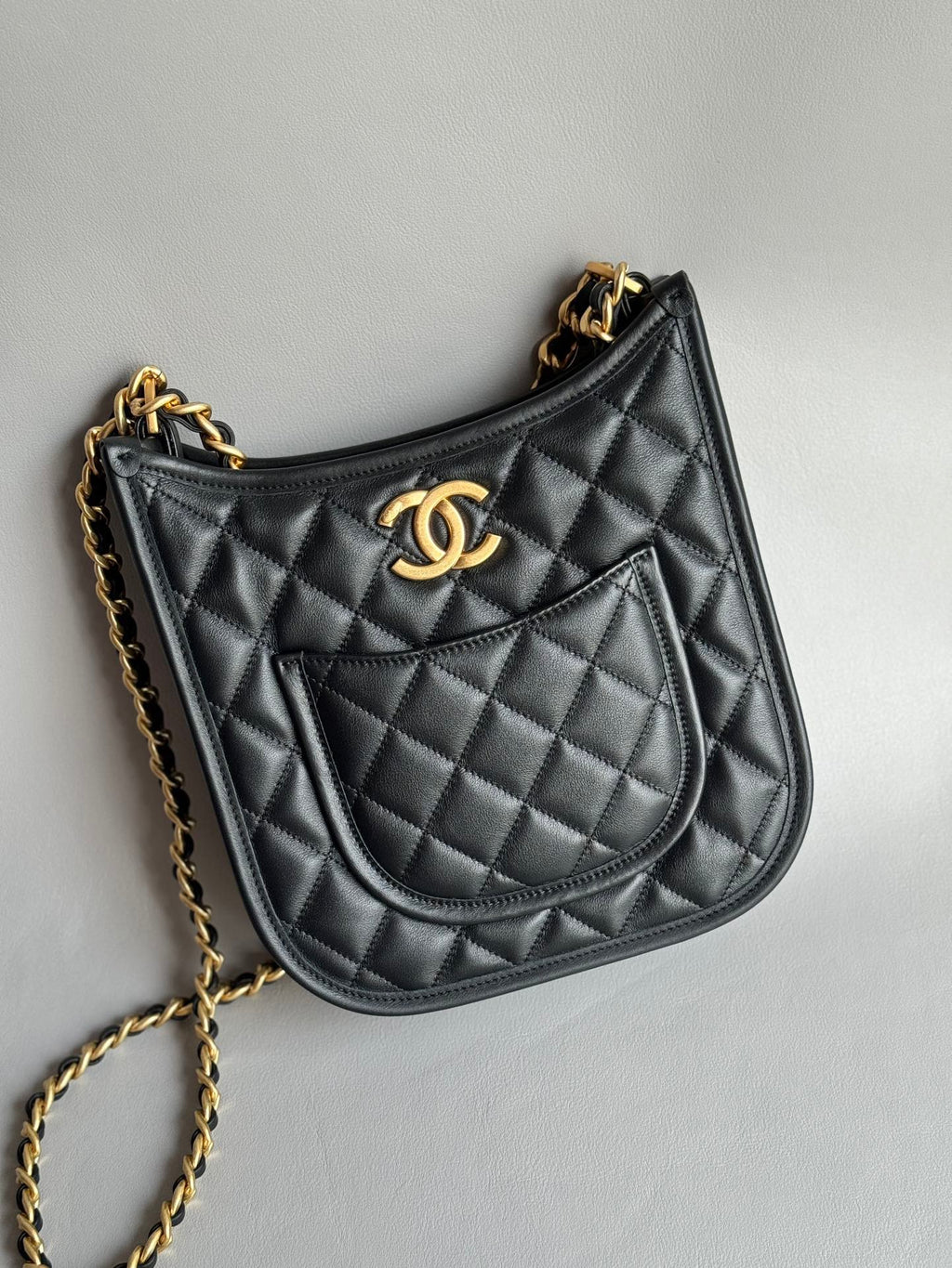 CHANEL-24C Hobo bag golden/sliver