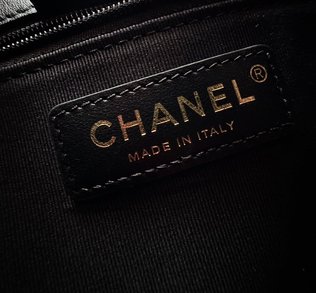 CHANEL-24C Hobo bag golden/sliver