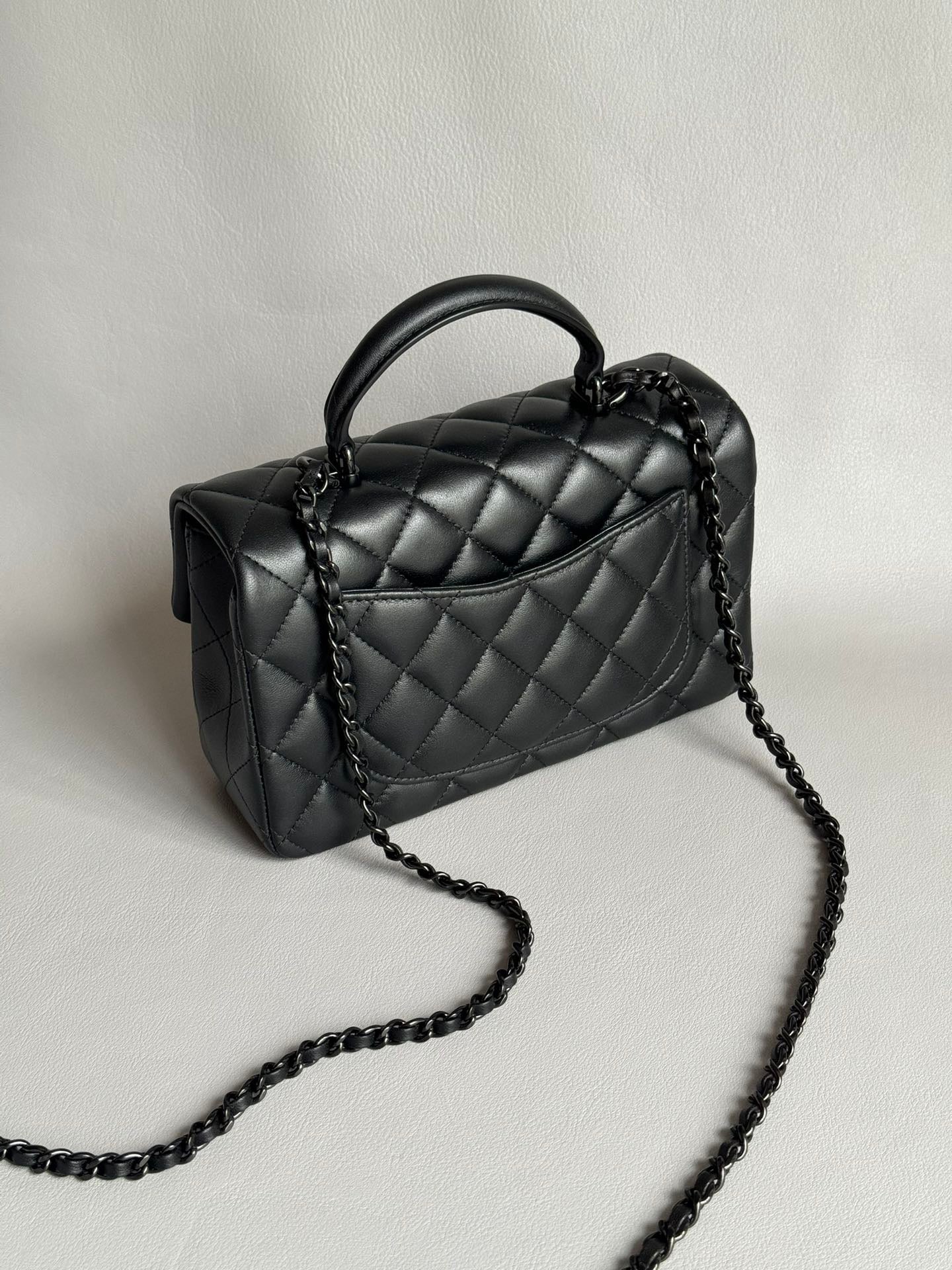 CHANEL-25B CF Handle mini bag golden/sliver