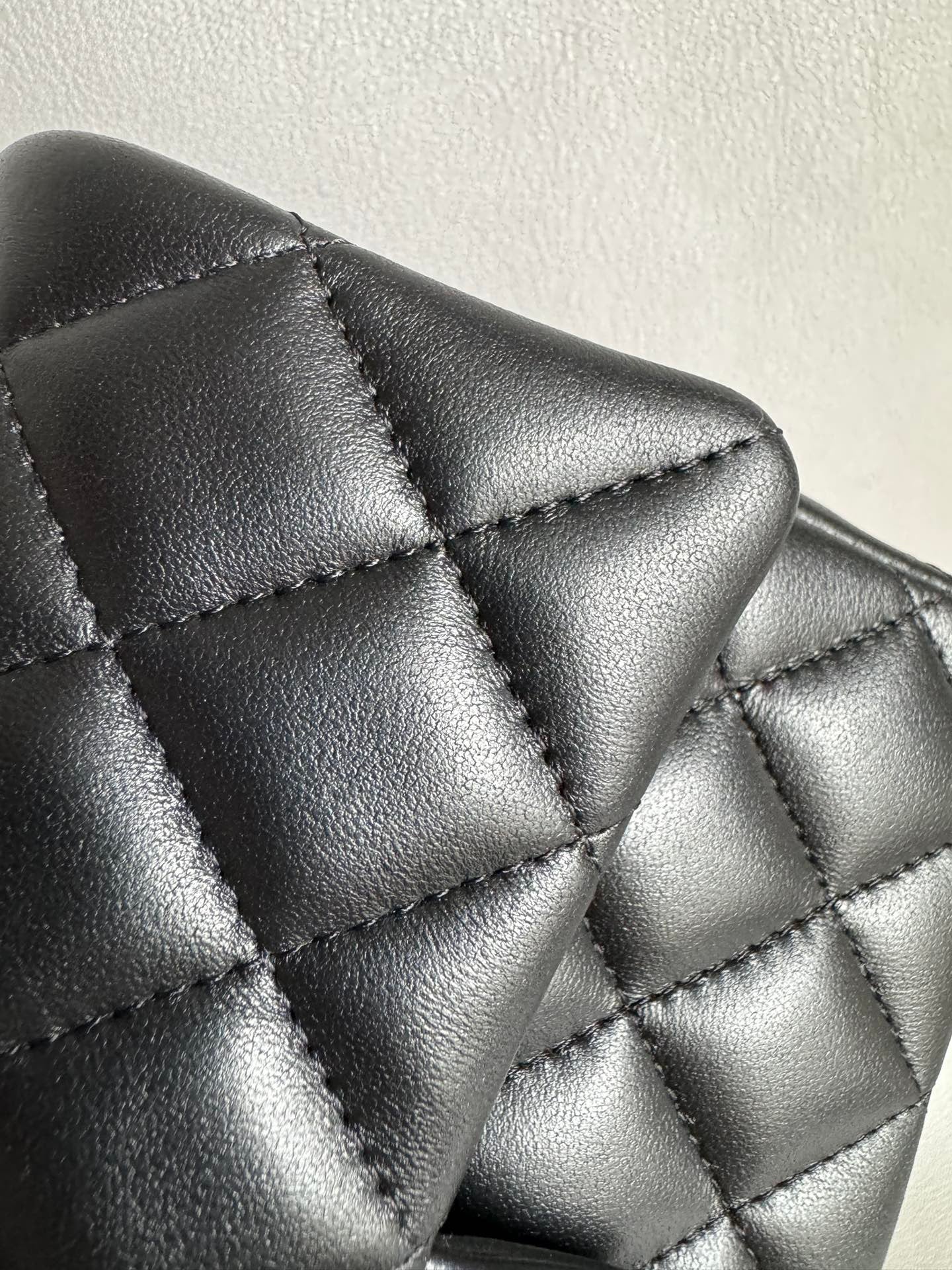 CHANEL-25B CF Handle mini bag golden/sliver