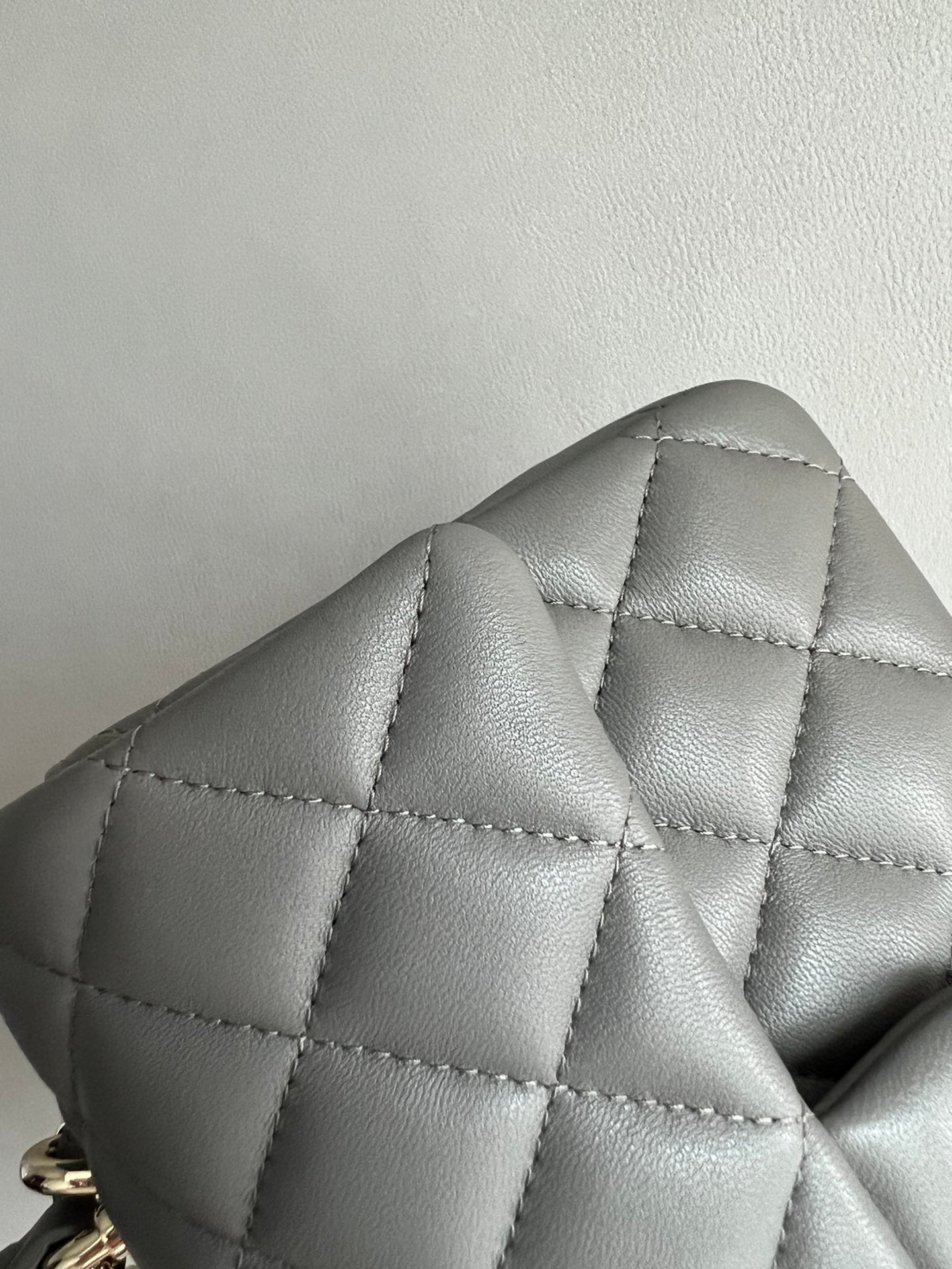 CHANEL-25B CF Handle mini bag golden/sliver