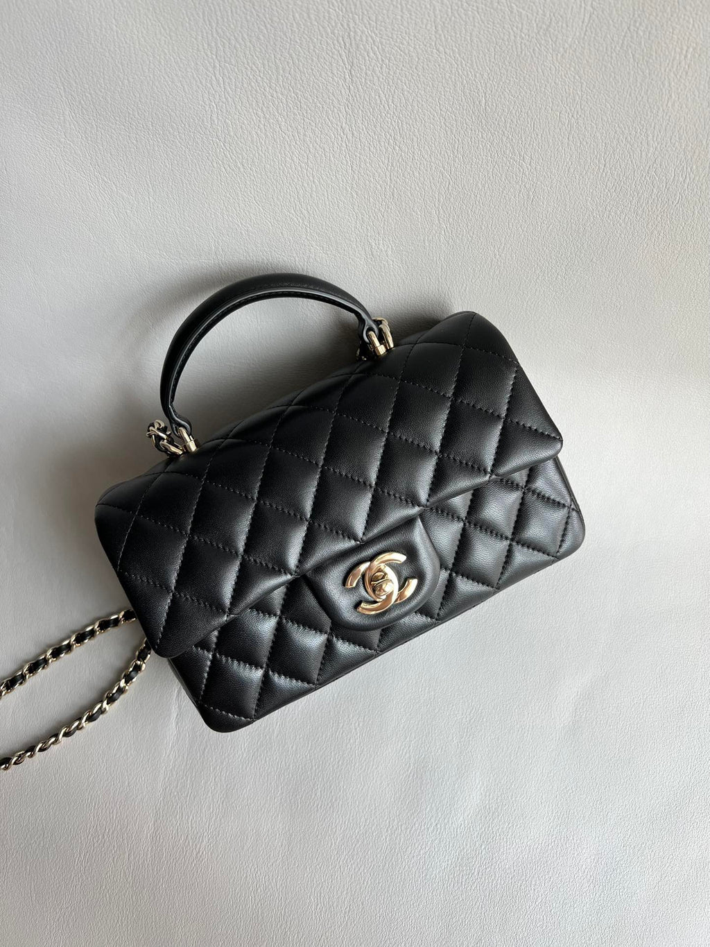 CHANEL-25B CF Handle mini bag golden/sliver