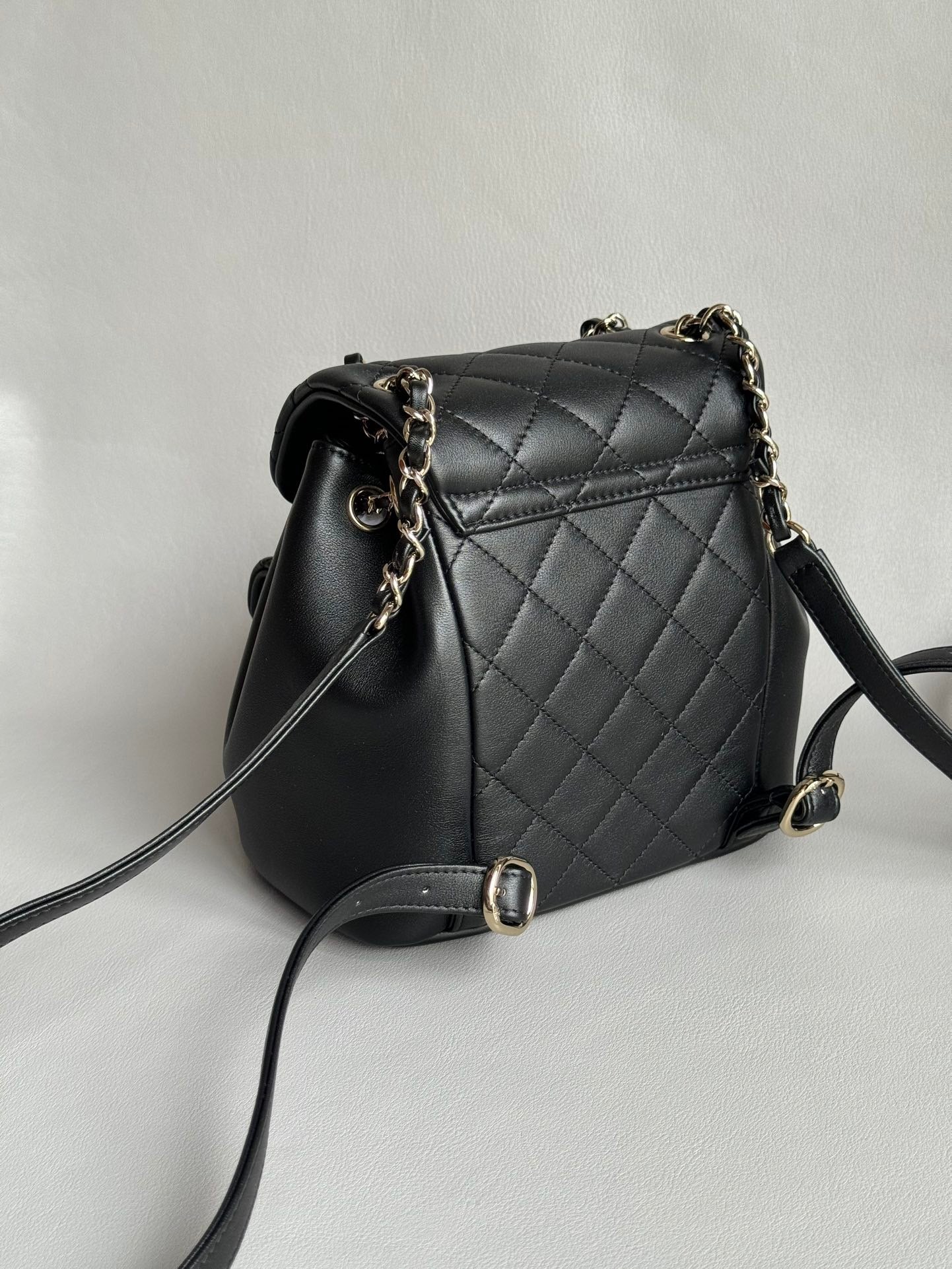 CHANEL-25A Duma bag golden/sliver