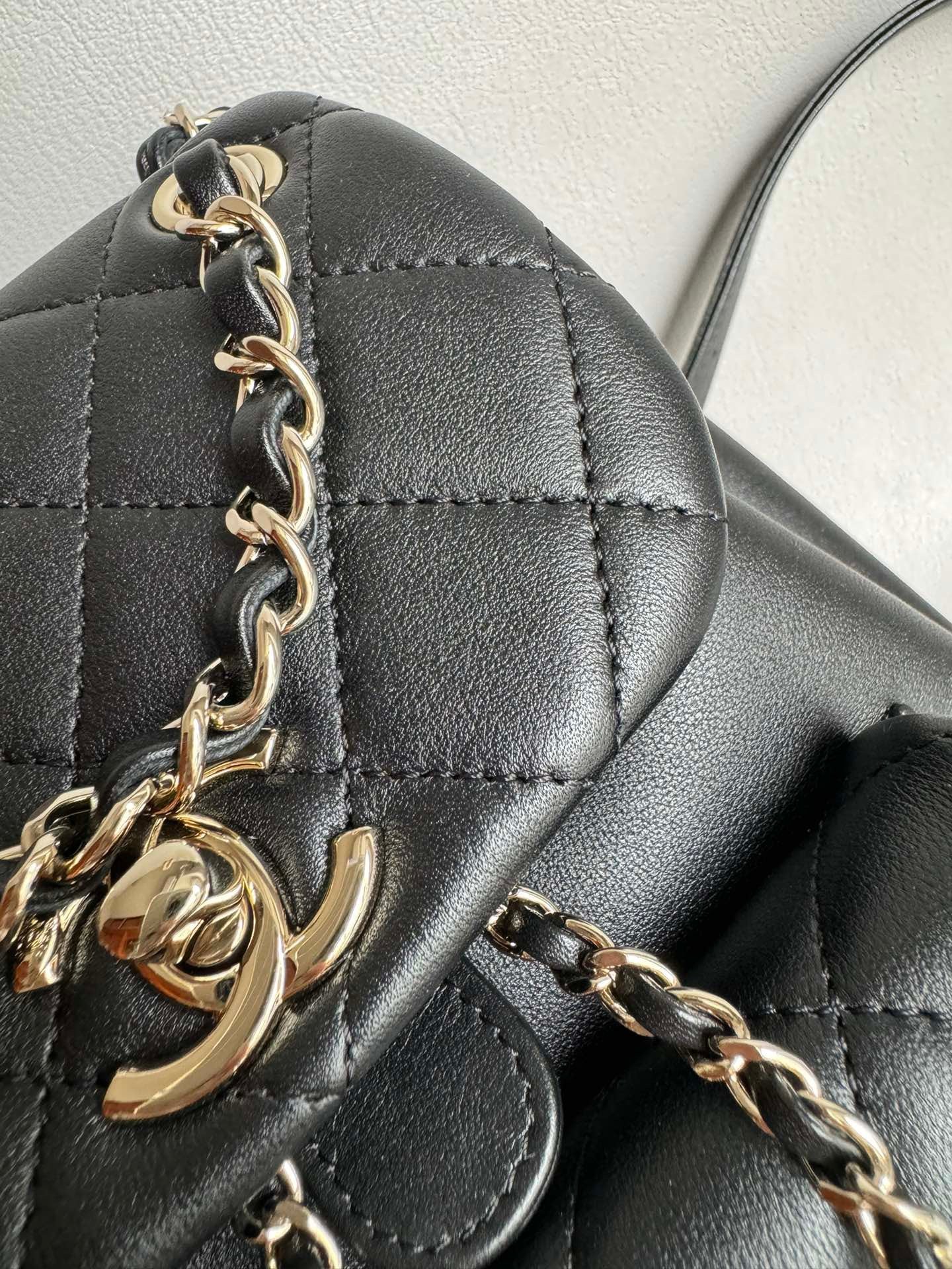 CHANEL-25A Duma bag golden/sliver