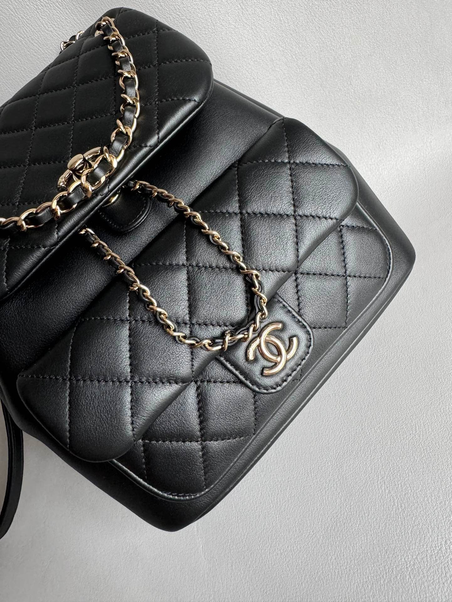 CHANEL-25A Duma bag golden/sliver