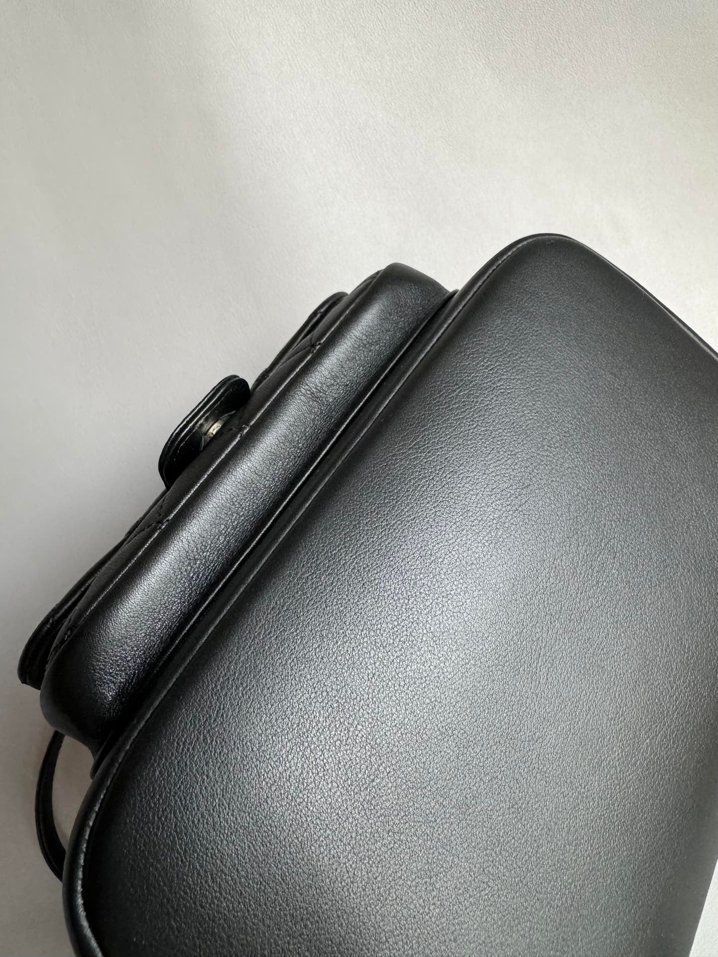 CHANEL-25A Duma bag golden/sliver