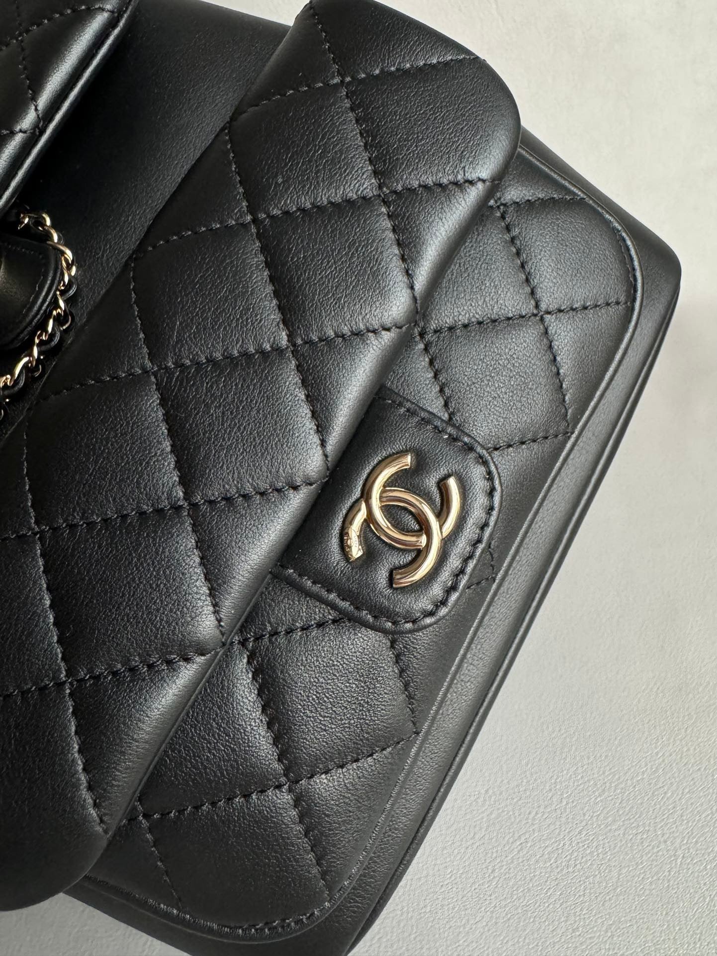 CHANEL-25A Duma bag golden/sliver