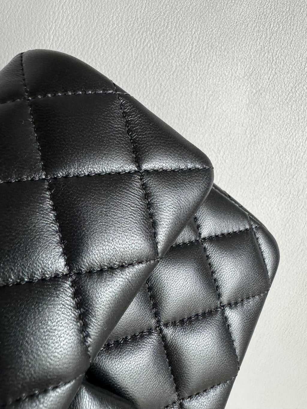 CHANEL-25B CF Handle  bag golden/sliver