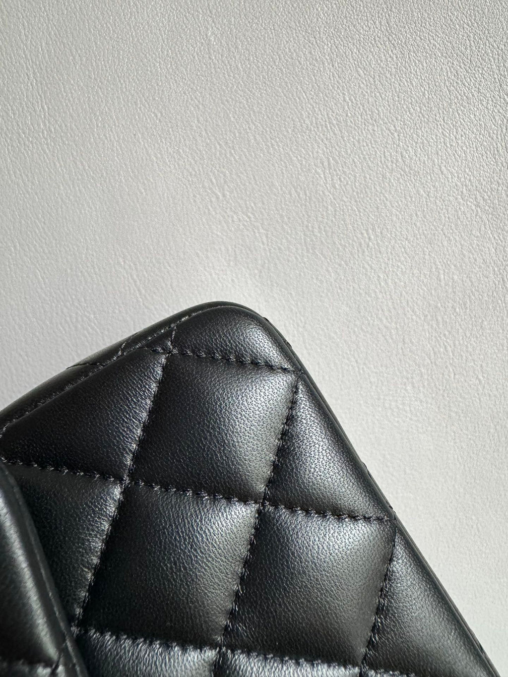 CHANEL-25B CF Handle  bag golden/sliver