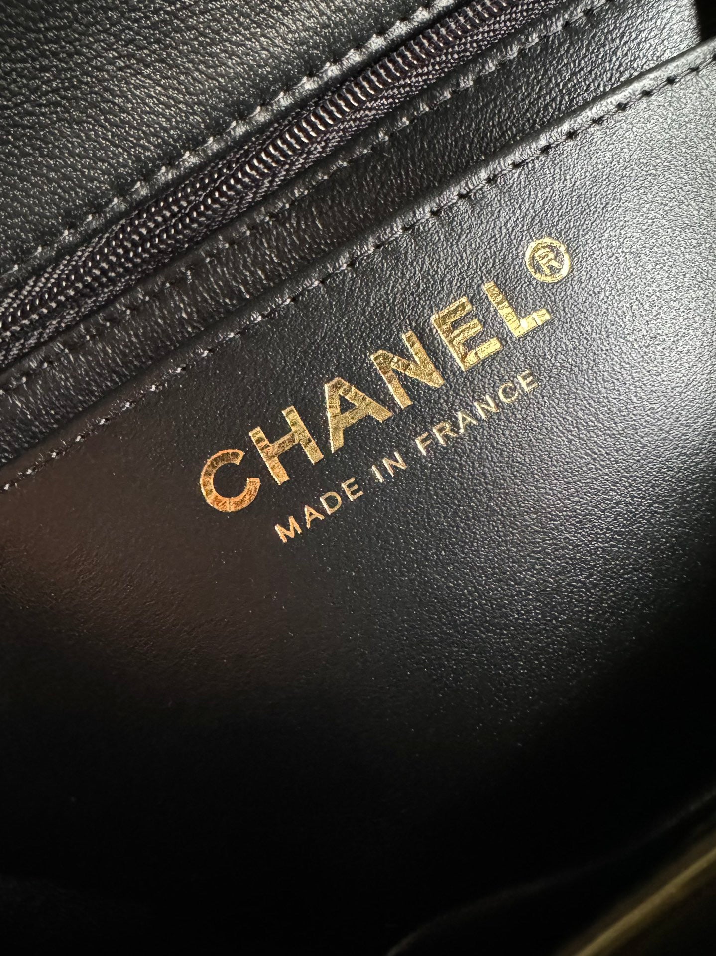 CHANEL-25B CF Handle  bag golden/sliver