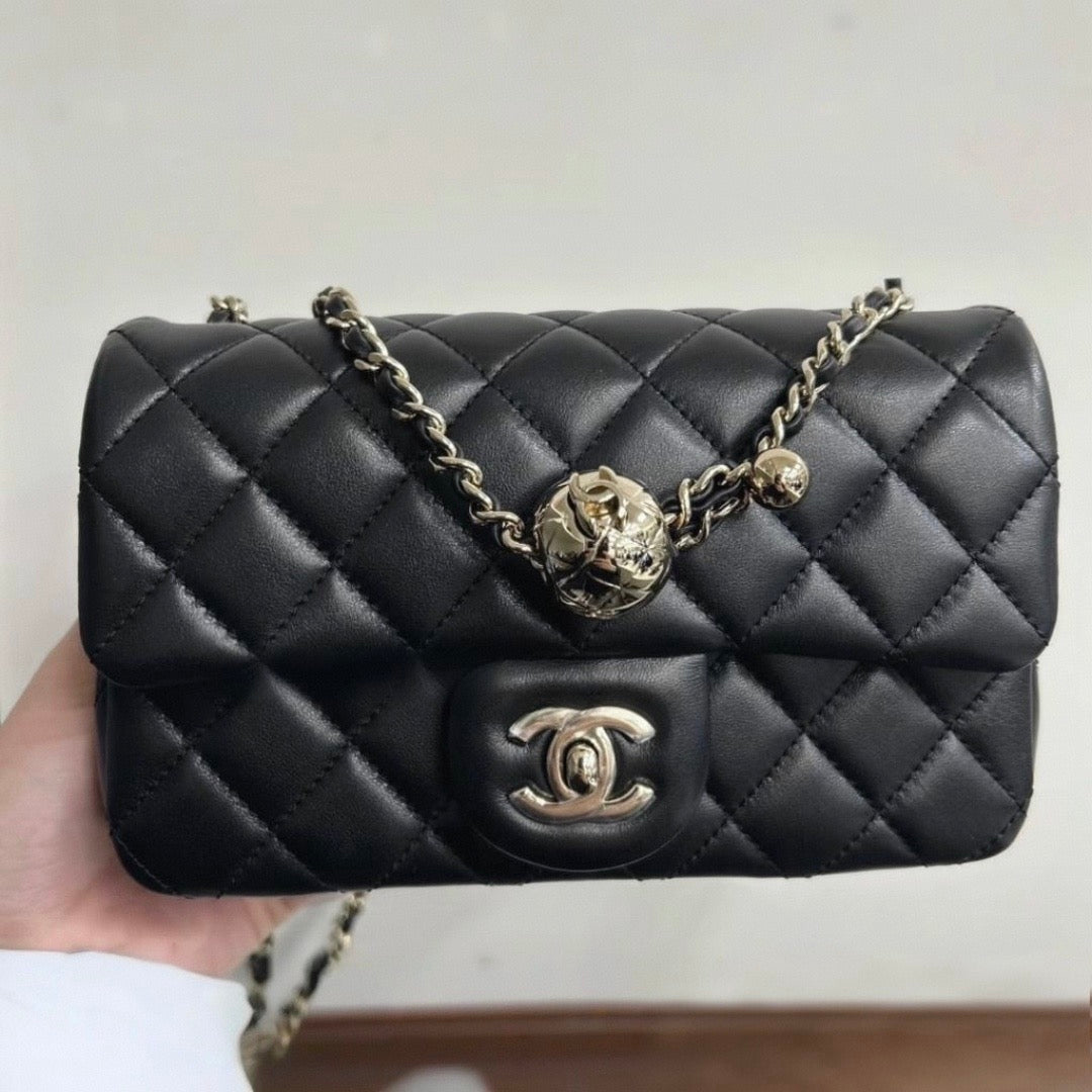 CHANEL-24K  Flap bag golden/sliver