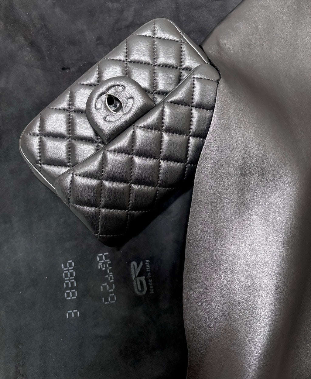 CHANEL-24K  Flap bag golden/sliver